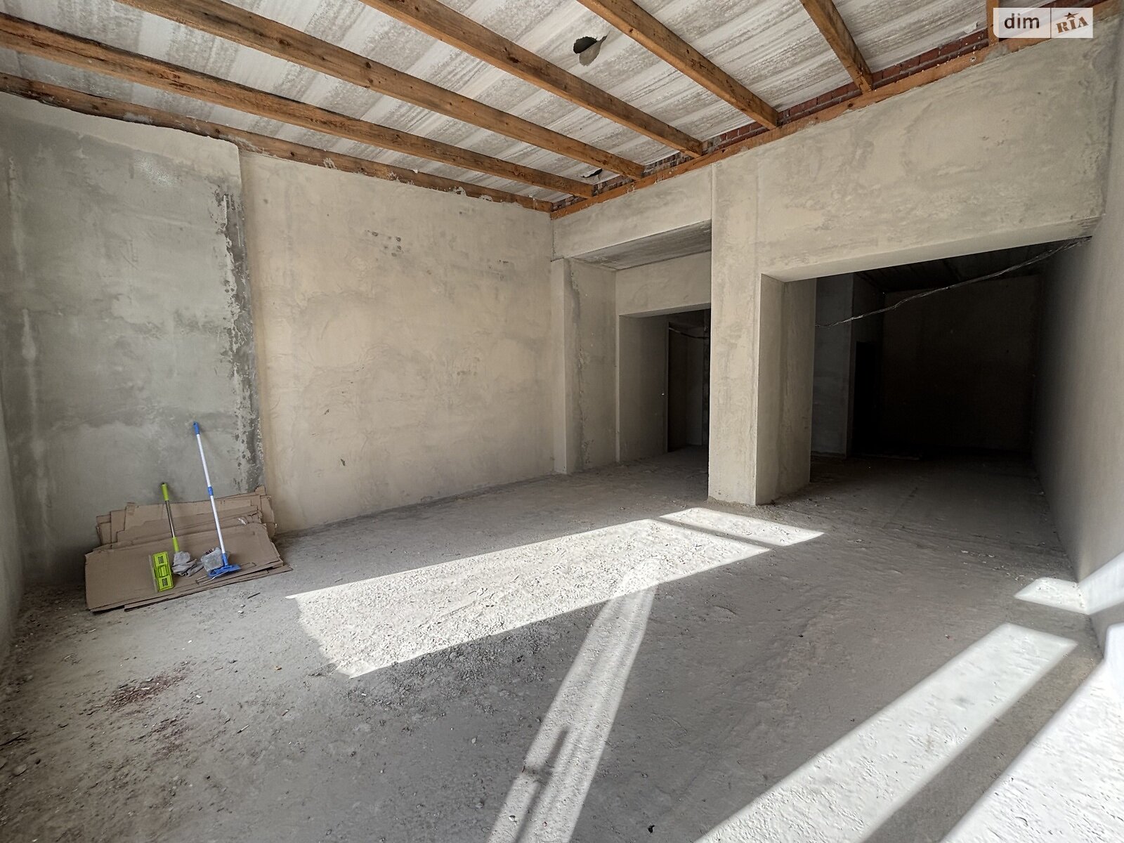 Коммерческое помещение в Ивано-Франковске, сдам в аренду по Галицкая улица 92, район Пасечная, цена: 41 729 грн за объект фото 1