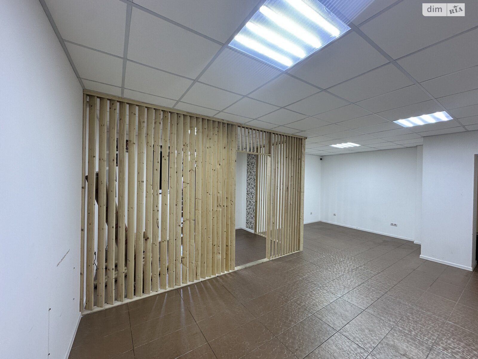 Комерційне приміщення в Івано-Франківську, здам в оренду по Пасічна вулиця 41, район Пасічна, ціна: 8 000 грн за об’єкт фото 1