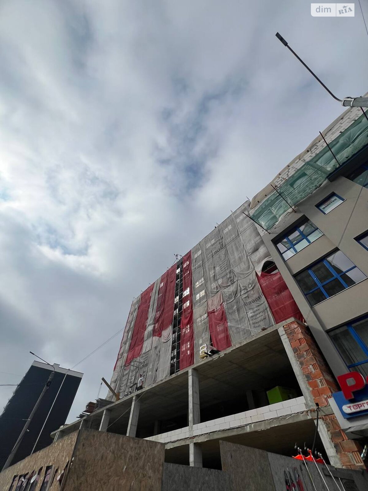 Коммерческое помещение в Ивано-Франковске, Солнечная улица 56, цена аренды: 1 074 825 грн за объект фото 1 Коммерческое помещение в Ивано-Франковске, Солнечная улица 56, цена аренды: 1 074 825 грн за объект фото 1