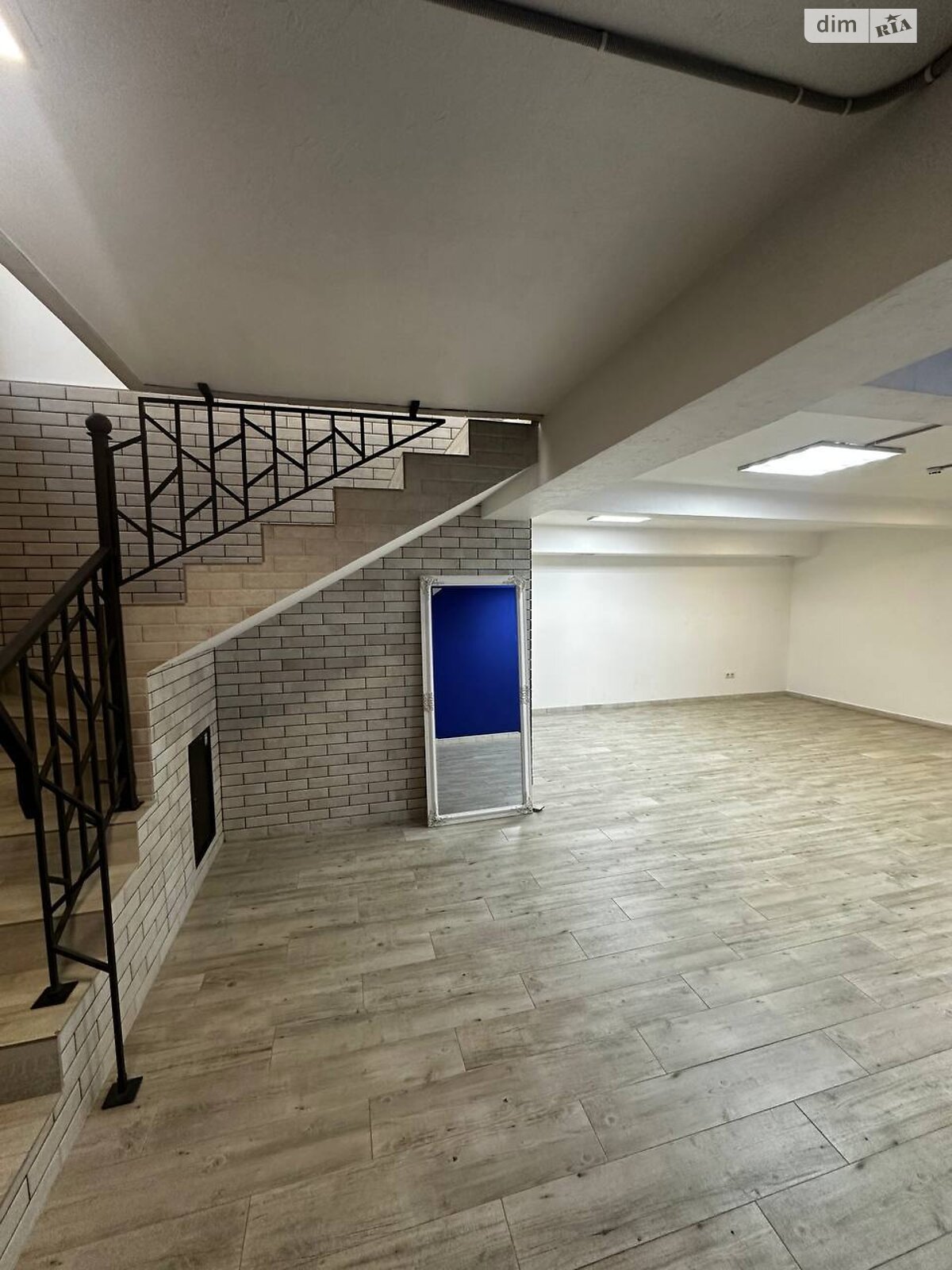 Коммерческое помещение в Ивано-Франковске, сдам в аренду по Драгоманова улица, район Центр, цена: 42 250 грн за объект фото 1