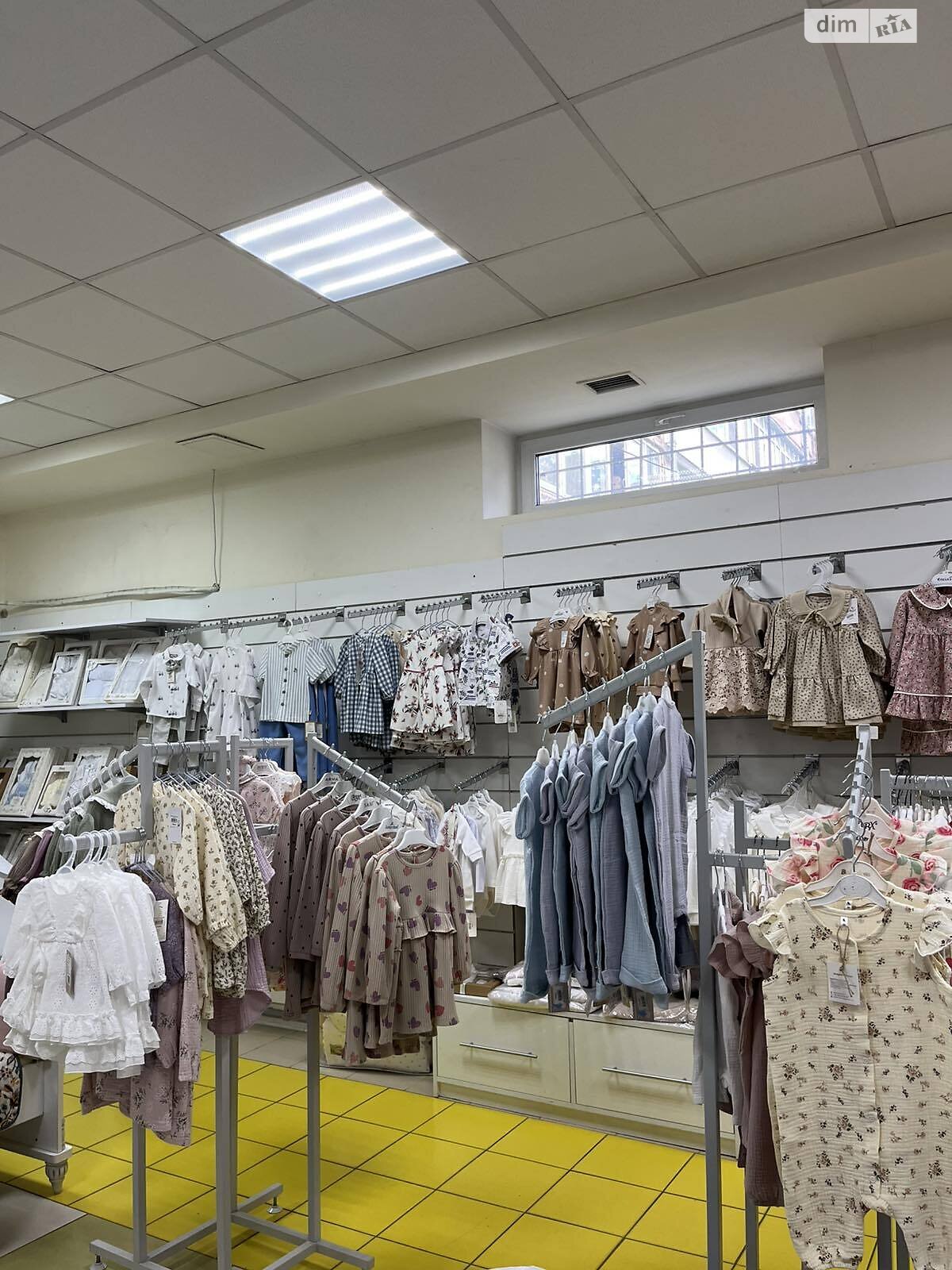 Коммерческое помещение в Ивано-Франковске, сдам в аренду по Галицкая улица, район Центр, цена: 256 000 грн за объект фото 1 Коммерческое помещение в Ивано-Франковске, сдам в аренду по Галицкая улица, район Центр, цена: 256 000 грн за объект фото 1