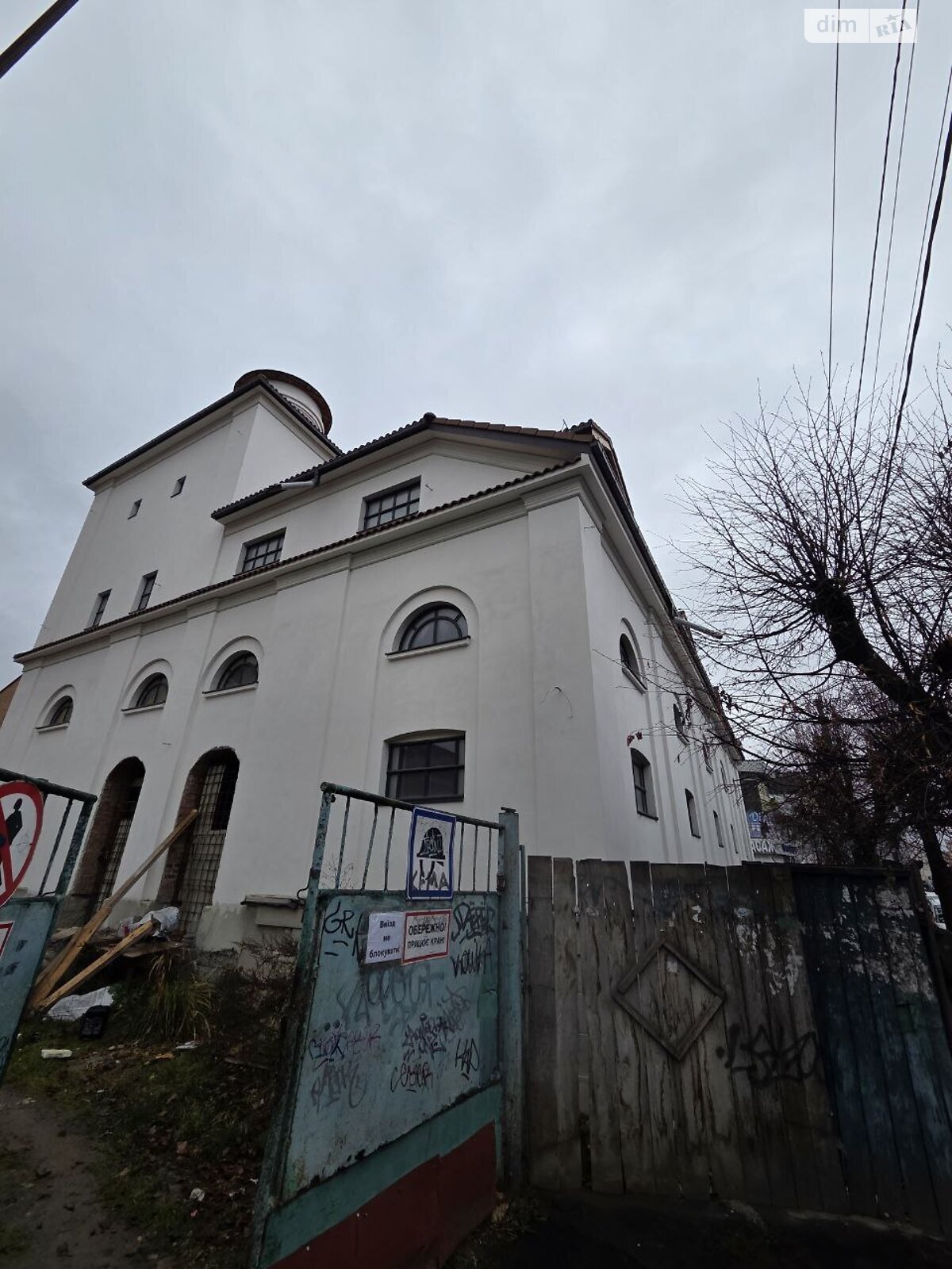 Коммерческое помещение в Ивано-Франковске, сдам в аренду по Кардинала Любомира Гузара улица 28, район Центр, цена: 141 960 грн за объект фото 1 Коммерческое помещение в Ивано-Франковске, сдам в аренду по Кардинала Любомира Гузара улица 28, район Центр, цена: 141 960 грн за объект фото 1