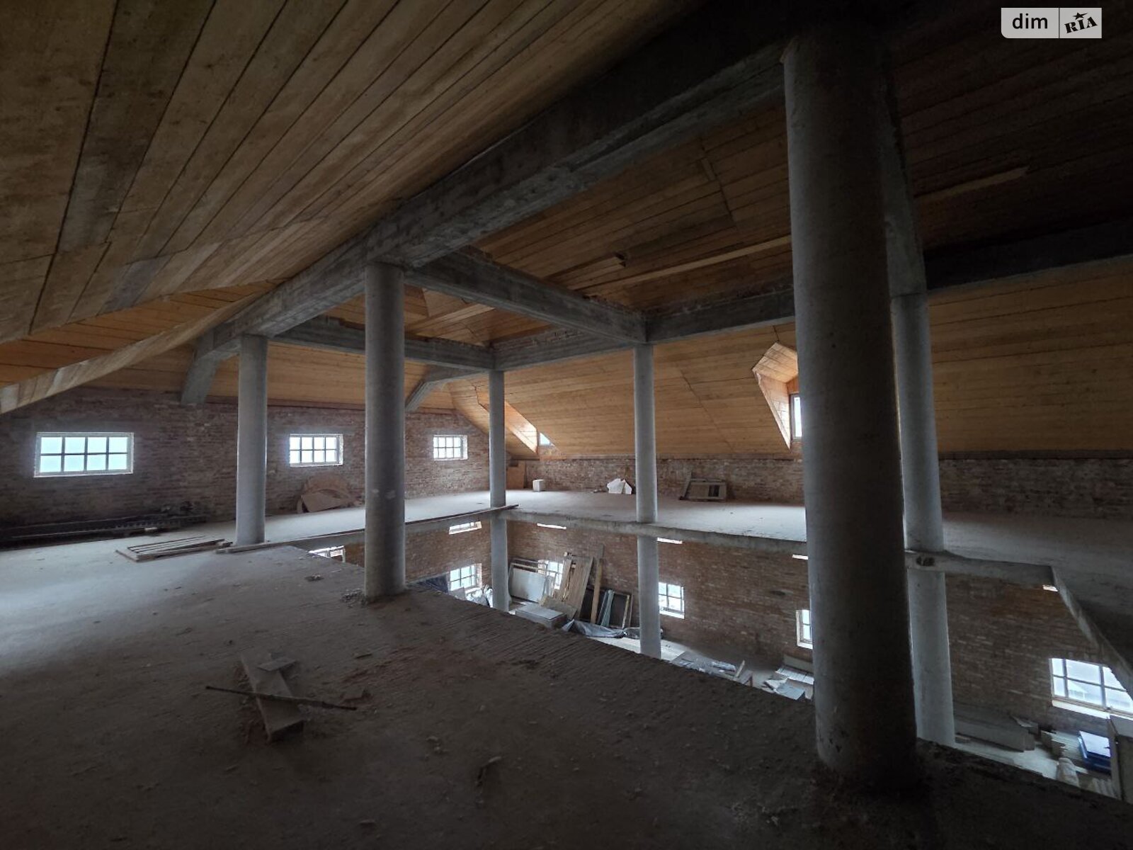 Коммерческое помещение в Ивано-Франковске, сдам в аренду по Кардинала Любомира Гузара улица 28, район Центр, цена: 141 960 грн за объект фото 1 Коммерческое помещение в Ивано-Франковске, сдам в аренду по Кардинала Любомира Гузара улица 28, район Центр, цена: 141 960 грн за объект фото 1