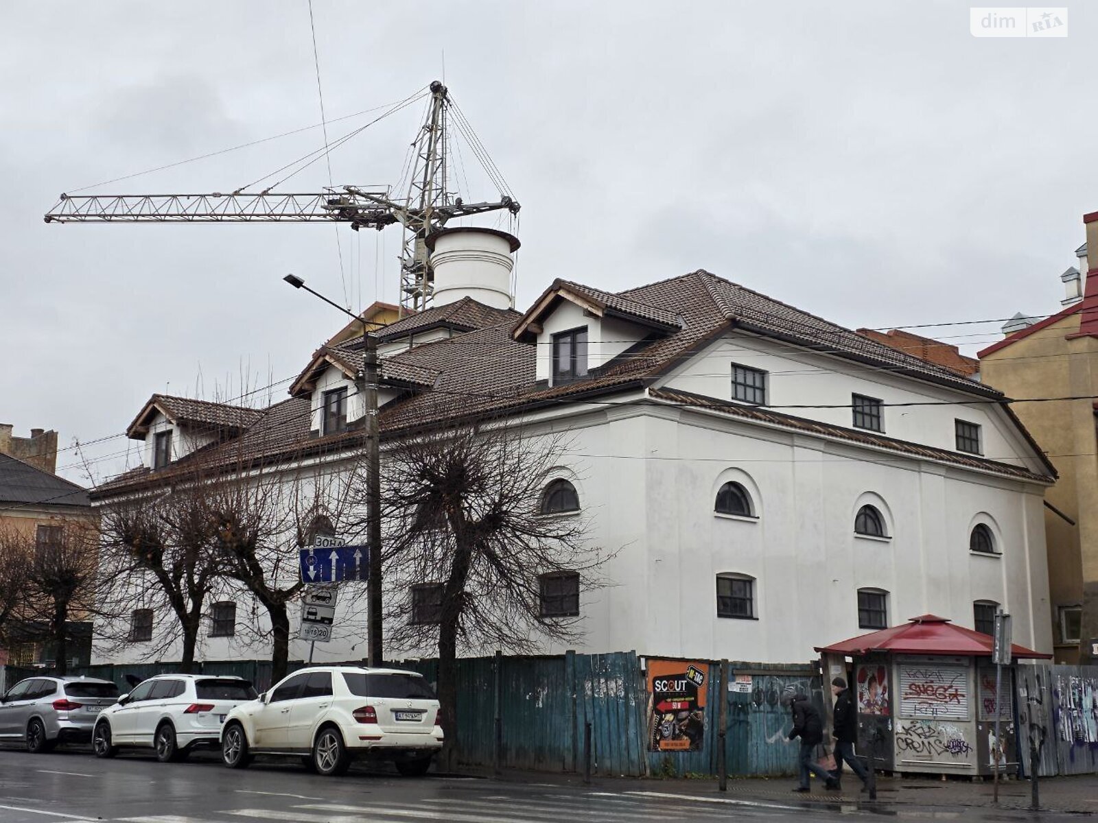 Коммерческое помещение в Ивано-Франковске, сдам в аренду по Кардинала Любомира Гузара улица 28, район Центр, цена: 141 960 грн за объект фото 1 Коммерческое помещение в Ивано-Франковске, сдам в аренду по Кардинала Любомира Гузара улица 28, район Центр, цена: 141 960 грн за объект фото 1