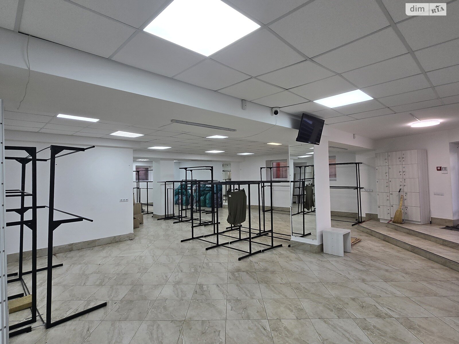 Комерційне приміщення в Івано-Франківську, здам в оренду по Коновальця Євгена вулиця 80А, район Центр, ціна: 45 000 грн за об’єкт фото 1 Комерційне приміщення в Івано-Франківську, здам в оренду по Коновальця Євгена вулиця 80А, район Центр, ціна: 45 000 грн за об’єкт фото 1