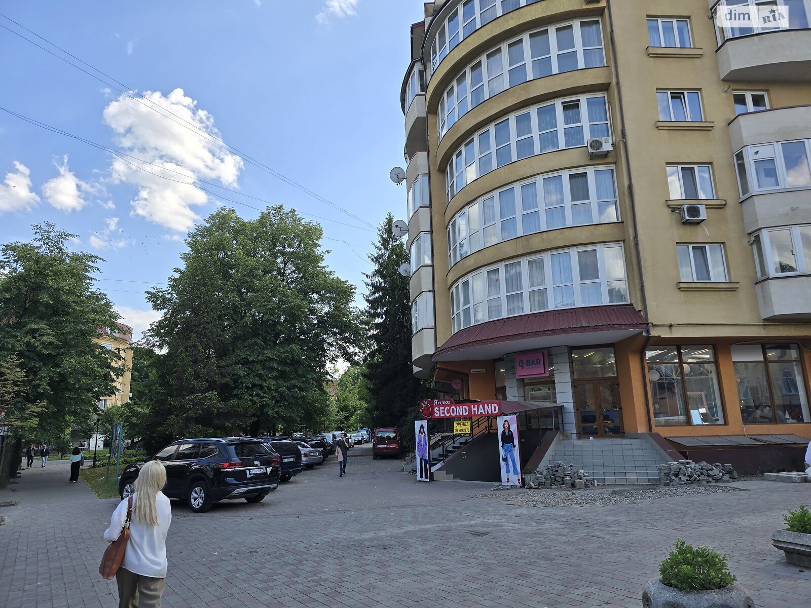 Комерційне приміщення в Івано-Франківську, здам в оренду по Коновальця Євгена вулиця 80А, район Центр, ціна: 45 000 грн за об’єкт фото 1 Комерційне приміщення в Івано-Франківську, здам в оренду по Коновальця Євгена вулиця 80А, район Центр, ціна: 45 000 грн за об’єкт фото 1