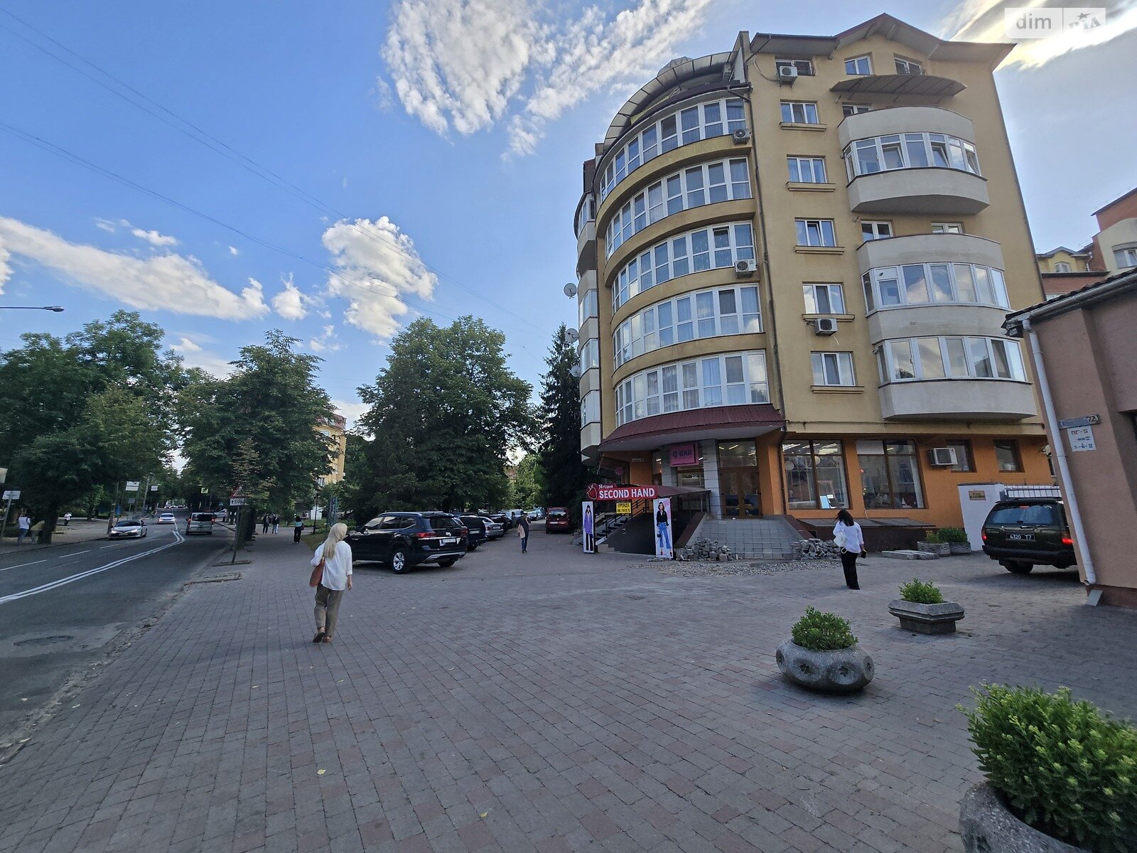Комерційне приміщення в Івано-Франківську, здам в оренду по Коновальця Євгена вулиця 80А, район Центр, ціна: 45 000 грн за об’єкт фото 1 Комерційне приміщення в Івано-Франківську, здам в оренду по Коновальця Євгена вулиця 80А, район Центр, ціна: 45 000 грн за об’єкт фото 1