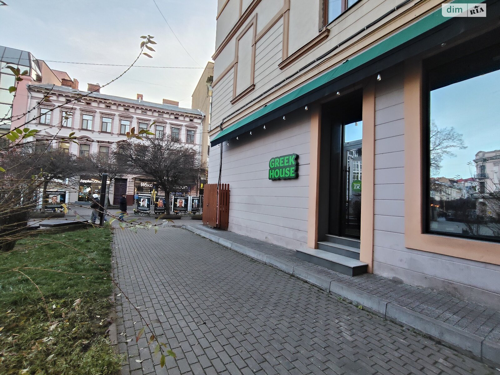 Комерційне приміщення в Івано-Франківську, здам в оренду по Незалежності вулиця 15, район Центр, ціна: 60 000 грн за об’єкт фото 1