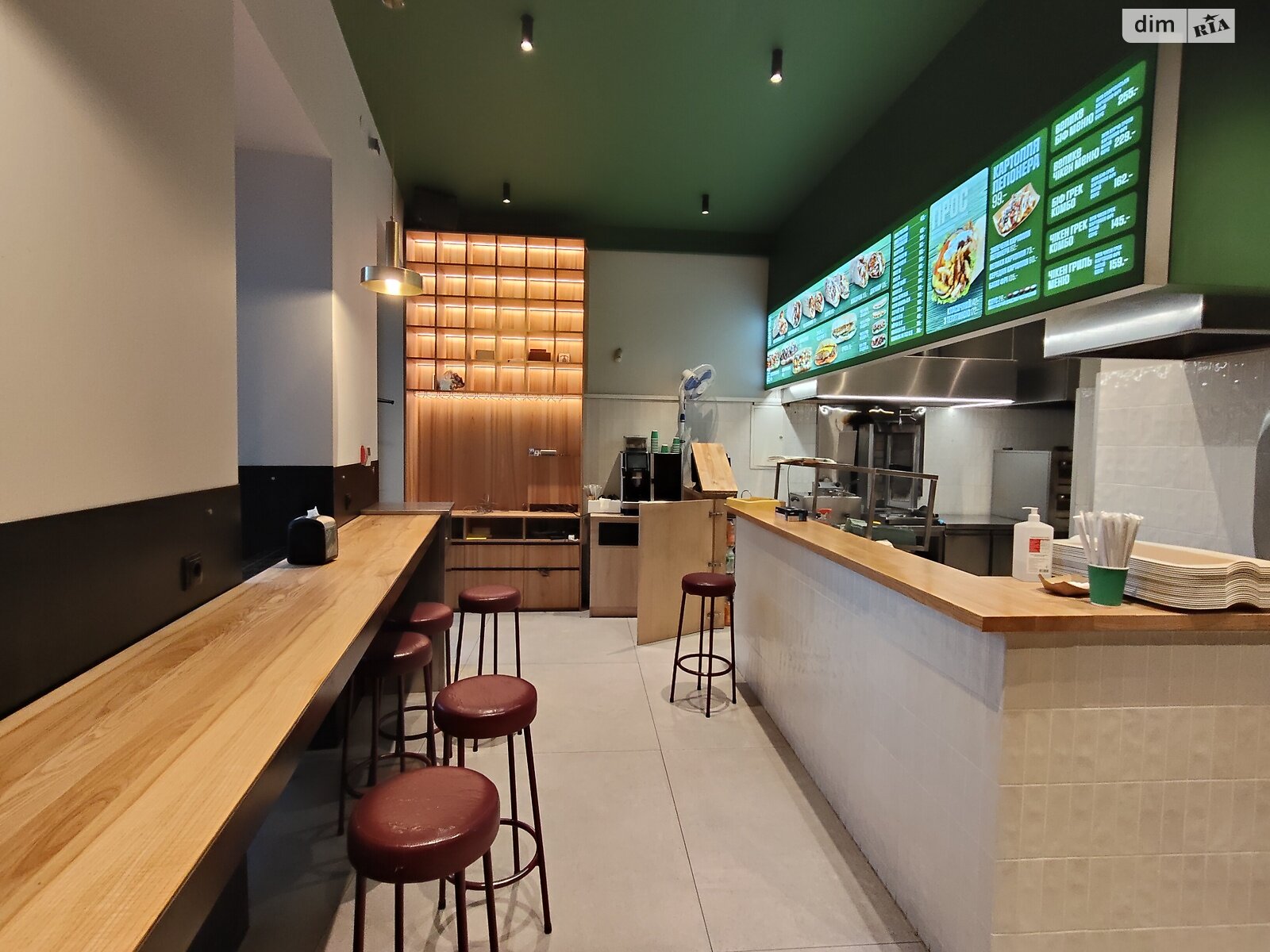 Комерційне приміщення в Івано-Франківську, здам в оренду по Незалежності вулиця 15, район Центр, ціна: 60 000 грн за об’єкт фото 1