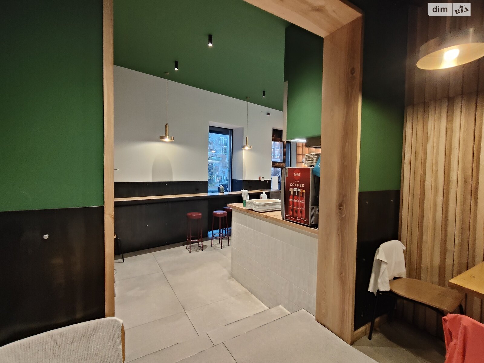 Комерційне приміщення в Івано-Франківську, здам в оренду по Незалежності вулиця 15, район Центр, ціна: 60 000 грн за об’єкт фото 1