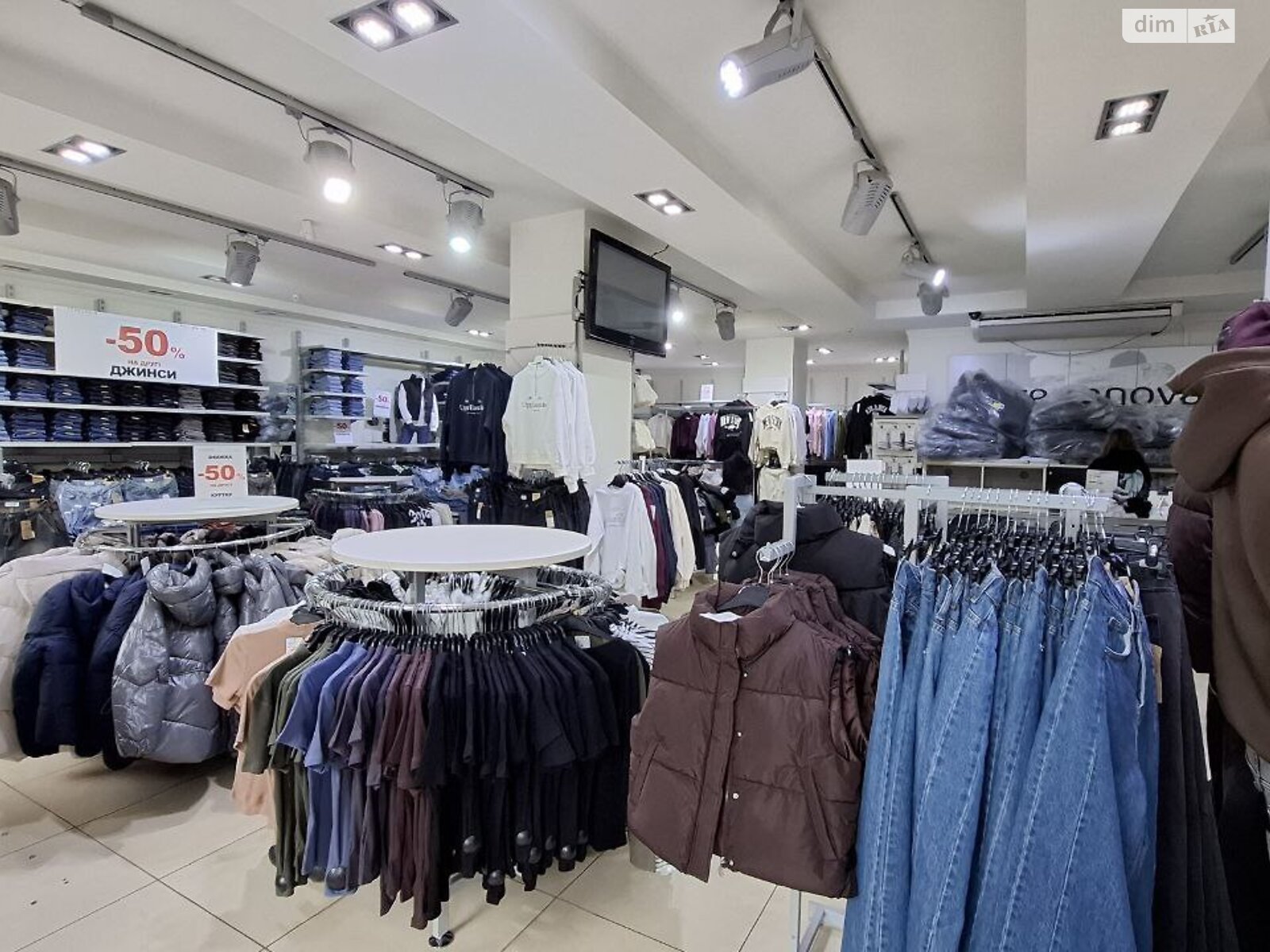 Комерційне приміщення в Івано-Франківську, здам в оренду по Ринок площа 18, район Центр, ціна: 248 980 грн за об’єкт фото 1