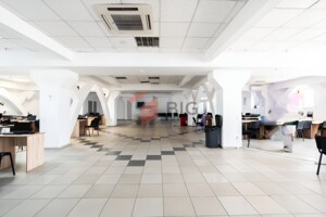 Коммерческое помещение в Ивано-Франковске, сдам в аренду по Северный бульвар 2, район Центр, цена: 176 000 грн за объект фото 2