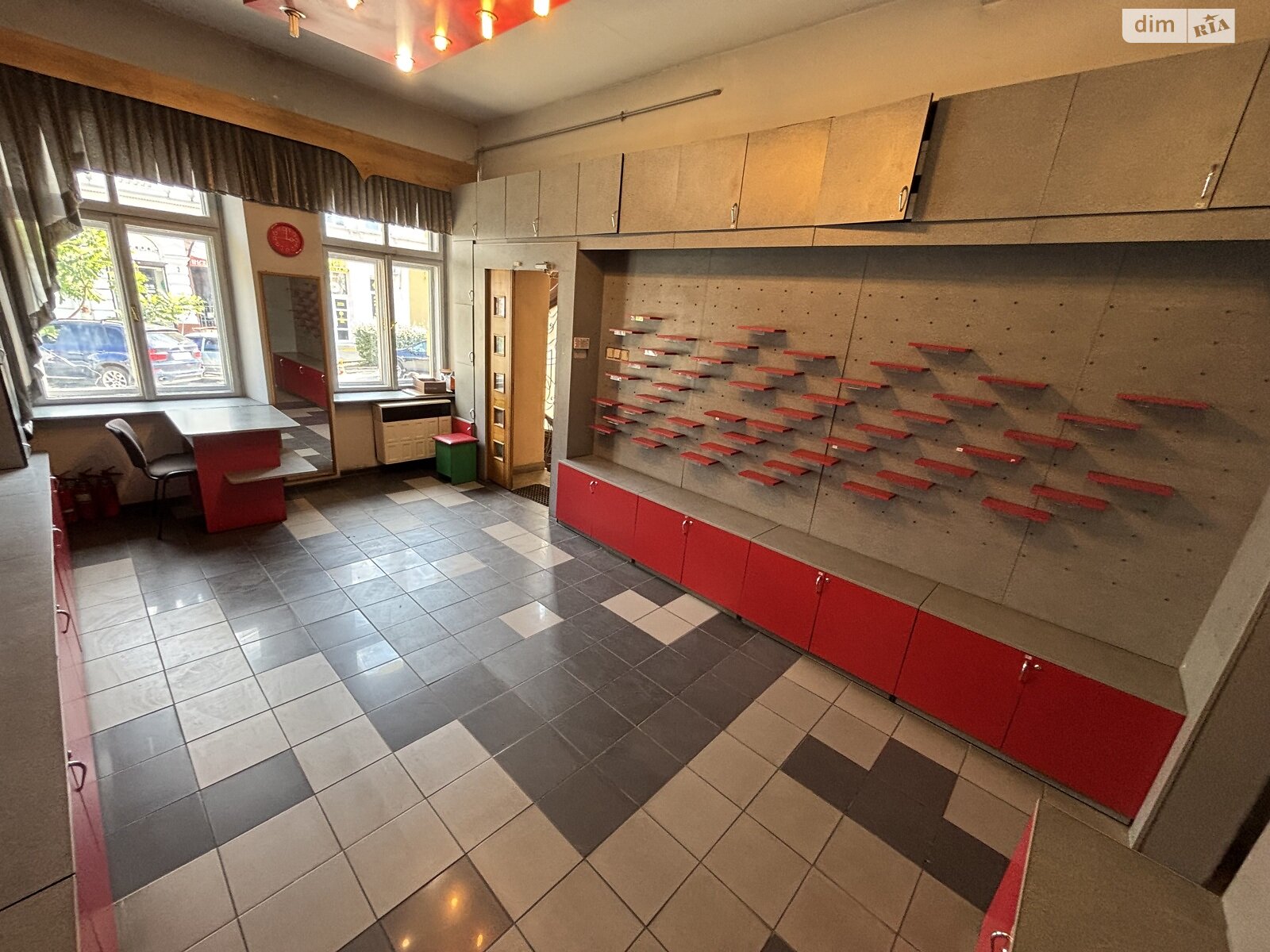 Комерційне приміщення в Івано-Франківську, здам в оренду по Стрільців Січових вулиця 6, район Центр, ціна: 44 000 грн за об’єкт фото 1 Комерційне приміщення в Івано-Франківську, здам в оренду по Стрільців Січових вулиця 6, район Центр, ціна: 44 000 грн за об’єкт фото 1