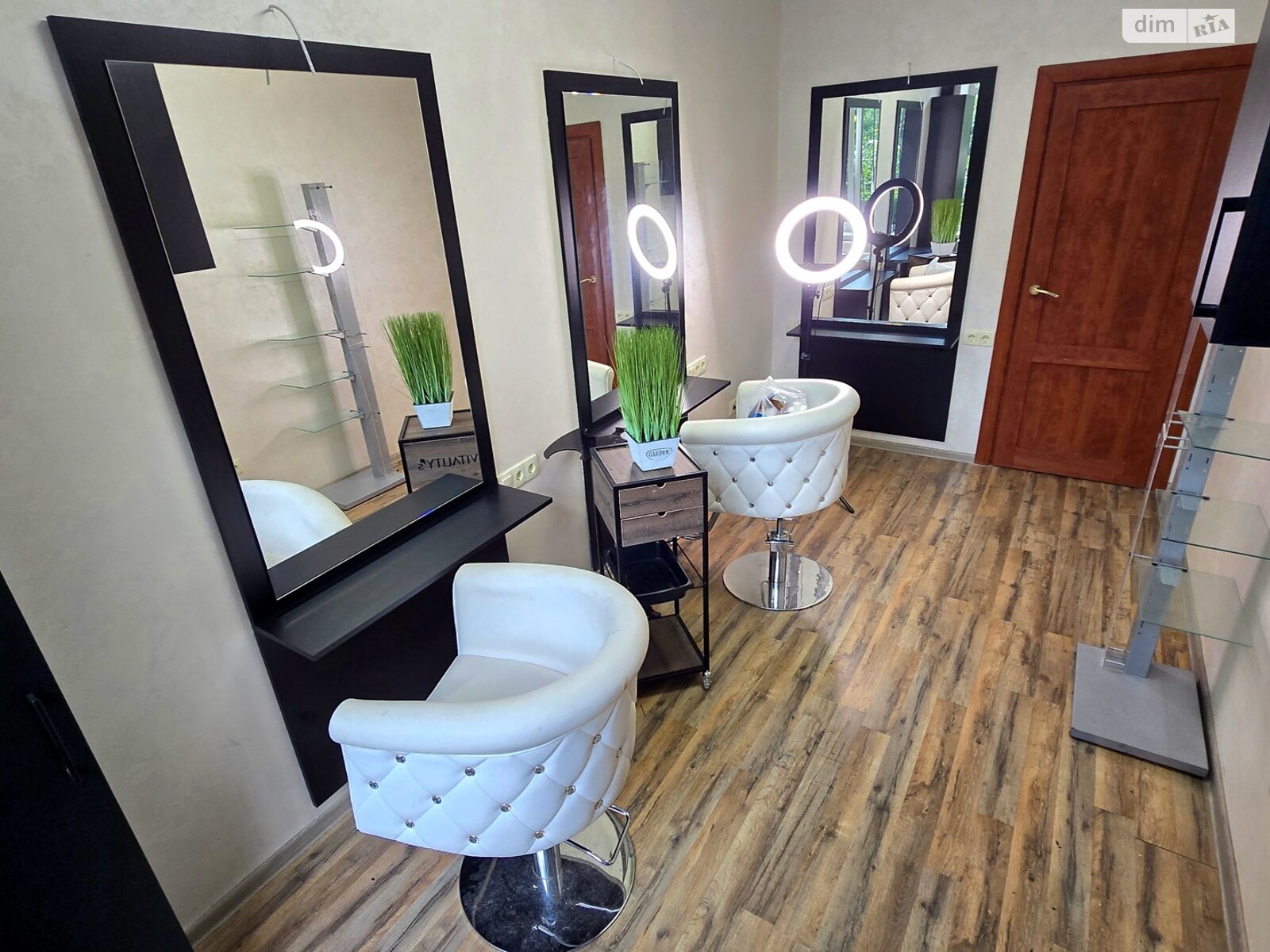 Комерційне приміщення в Івано-Франківську, здам в оренду по В’ячеслава Чорновола вулиця 20А, район Центр, ціна: 37 550 грн за об’єкт фото 1 Комерційне приміщення в Івано-Франківську, здам в оренду по В’ячеслава Чорновола вулиця 20А, район Центр, ціна: 37 550 грн за об’єкт фото 1