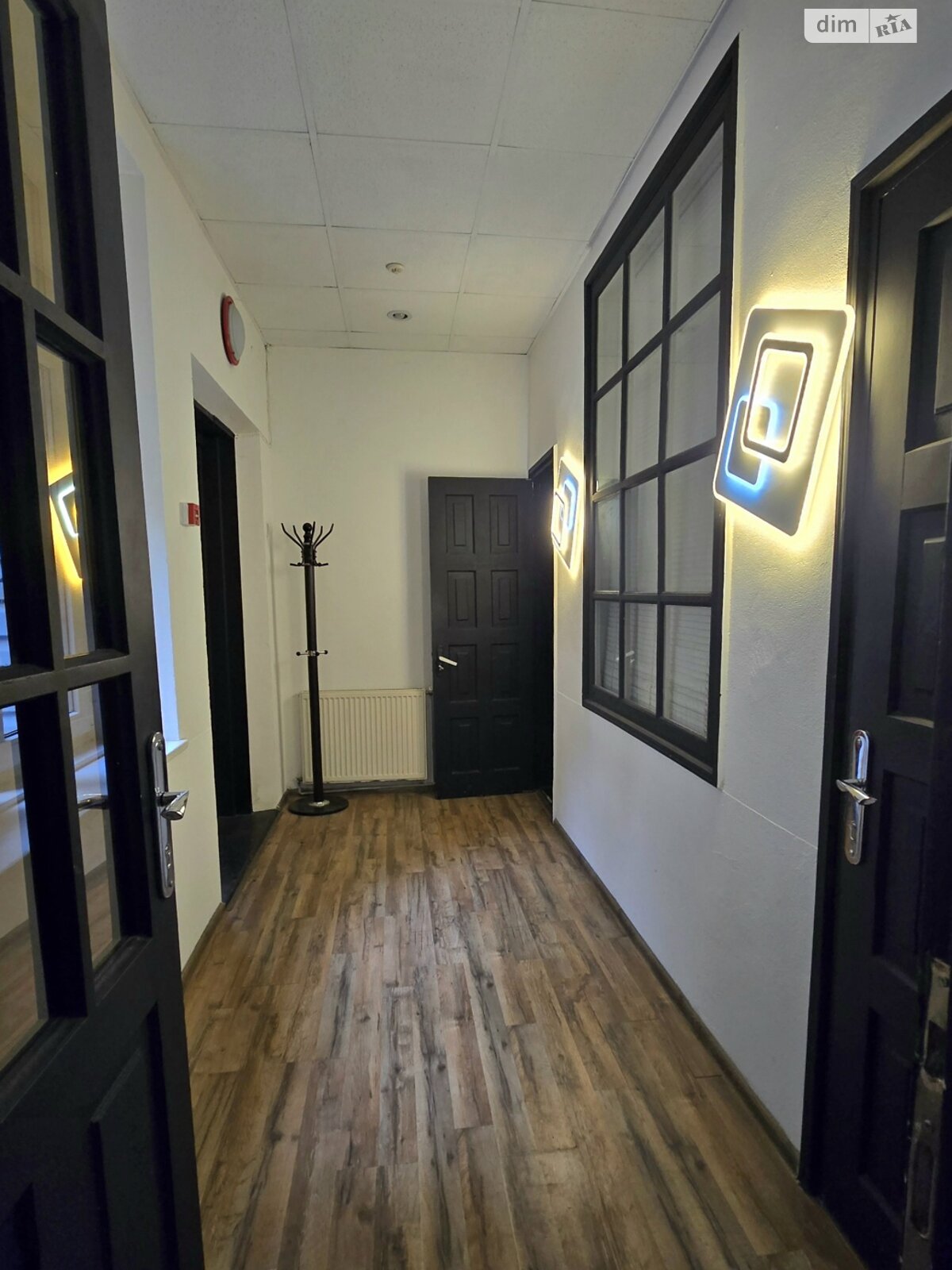 Комерційне приміщення в Івано-Франківську, здам в оренду по В’ячеслава Чорновола вулиця 20А, район Центр, ціна: 37 550 грн за об’єкт фото 1 Комерційне приміщення в Івано-Франківську, здам в оренду по В’ячеслава Чорновола вулиця 20А, район Центр, ціна: 37 550 грн за об’єкт фото 1