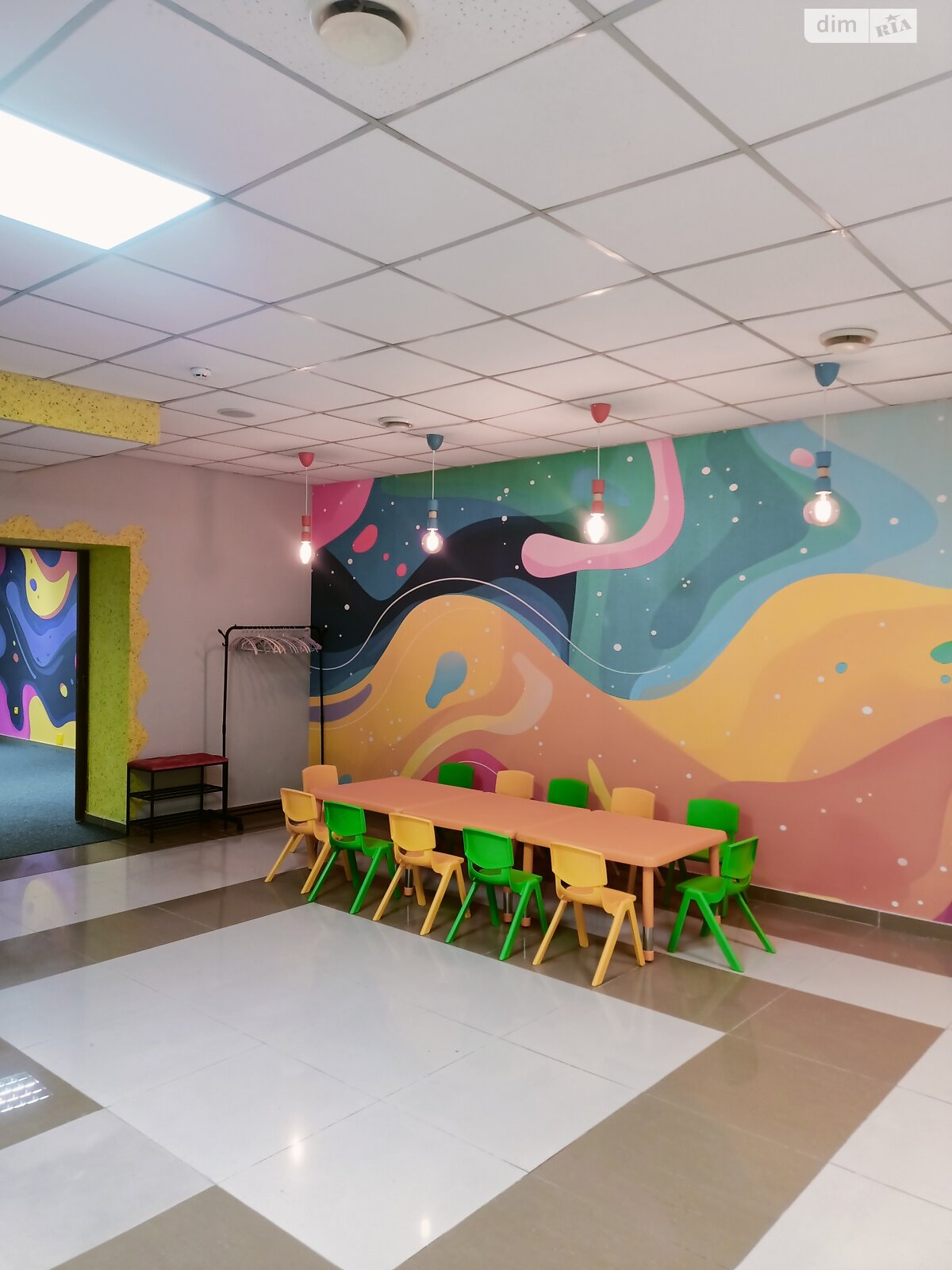 Комерційне приміщення в Івано-Франківську, здам в оренду по В’ячеслава Чорновола вулиця 82, район Центр, ціна: 24 675 грн за об’єкт фото 1