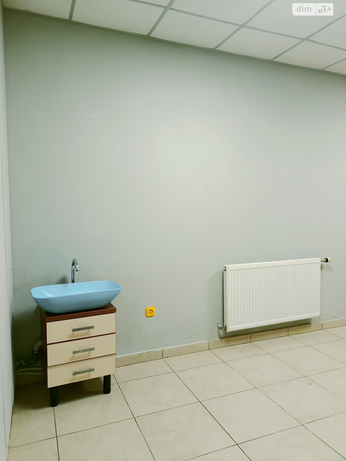 Комерційне приміщення в Івано-Франківську, здам в оренду по В’ячеслава Чорновола вулиця 82, район Центр, ціна: 24 675 грн за об’єкт фото 1