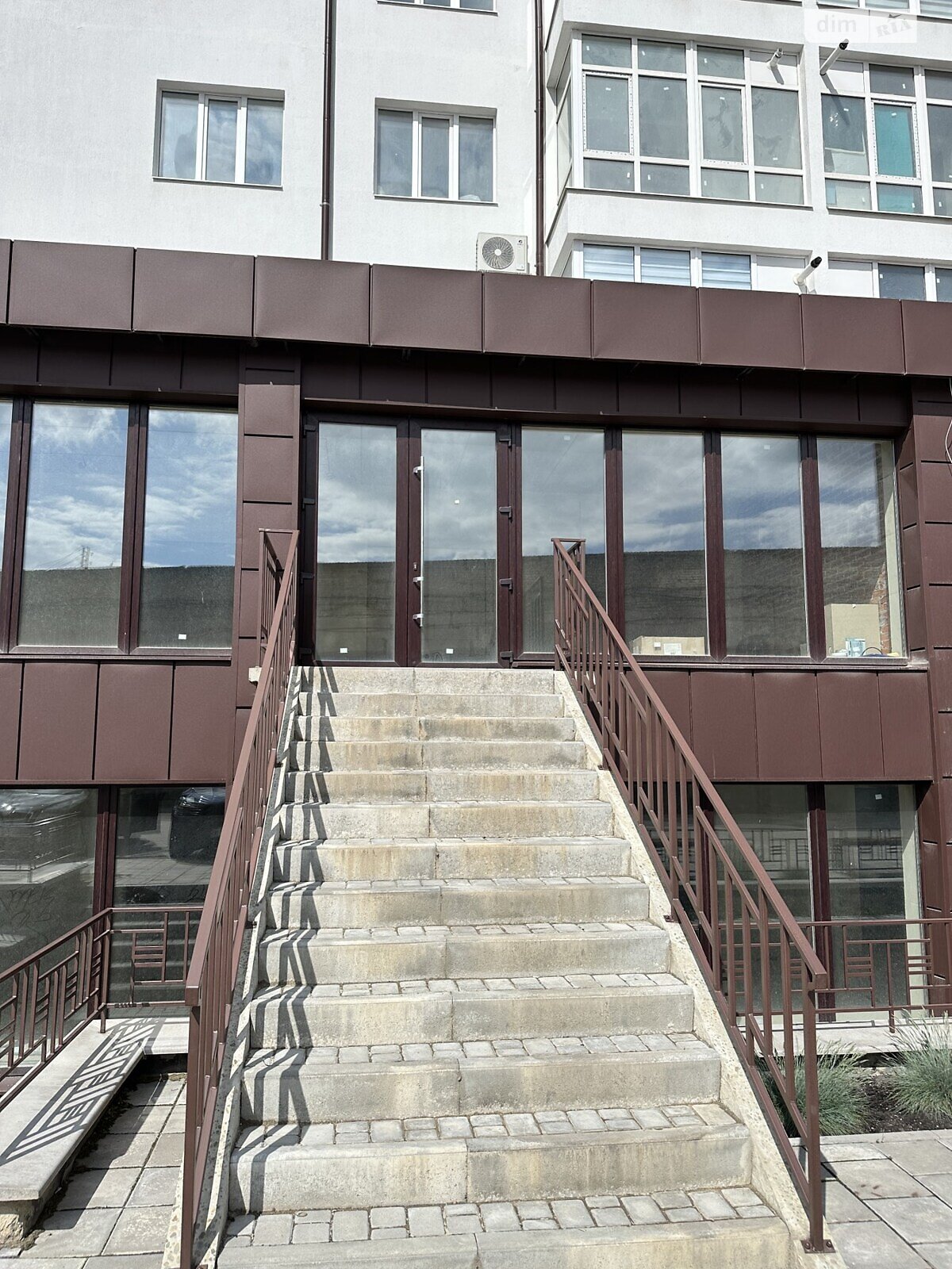Комерційне приміщення в Івано-Франківську, здам в оренду по Височана Семена вулиця 18, район Центр, ціна: 99 888 грн за об’єкт фото 1 Комерційне приміщення в Івано-Франківську, здам в оренду по Височана Семена вулиця 18, район Центр, ціна: 99 888 грн за об’єкт фото 1