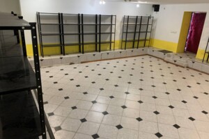 Комерційне приміщення в Івано-Франківську, здам в оренду по Південний бульвар 36А, район Центр, ціна: 12 615 грн за об’єкт фото 2