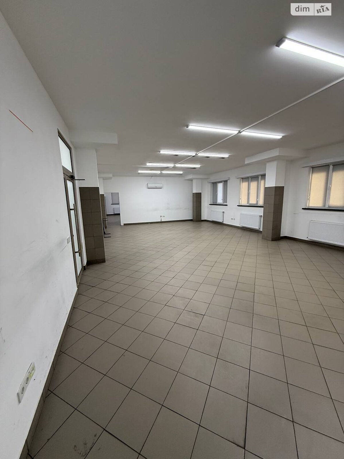 Коммерческое помещение в Ивано-Франковске, Вовчинецька улица, цена аренды: 75 060 грн за объект фото 1 Коммерческое помещение в Ивано-Франковске, Вовчинецька улица, цена аренды: 75 060 грн за объект фото 1