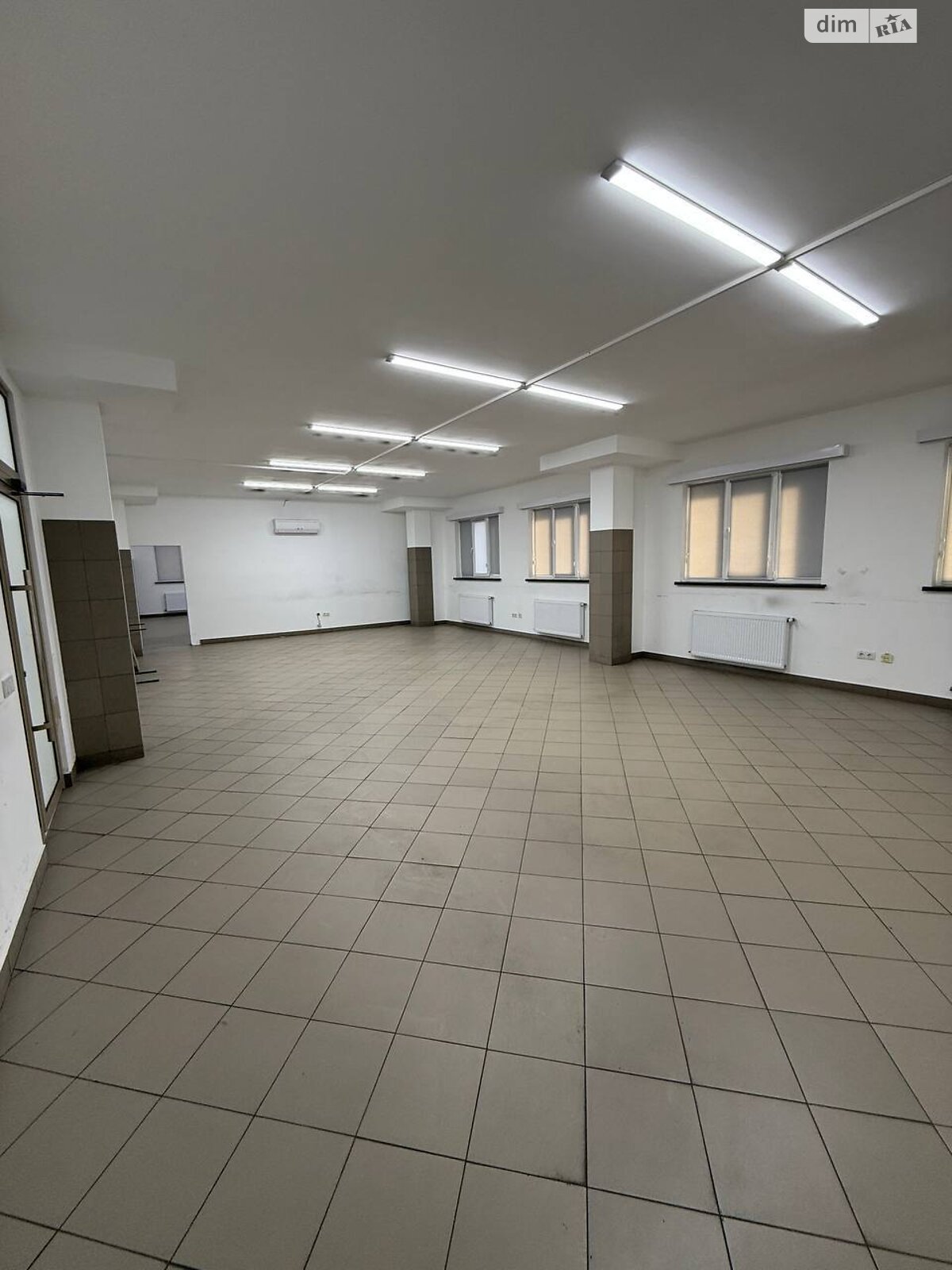 Коммерческое помещение в Ивано-Франковске, Вовчинецька улица, цена аренды: 75 060 грн за объект фото 1 Коммерческое помещение в Ивано-Франковске, Вовчинецька улица, цена аренды: 75 060 грн за объект фото 1