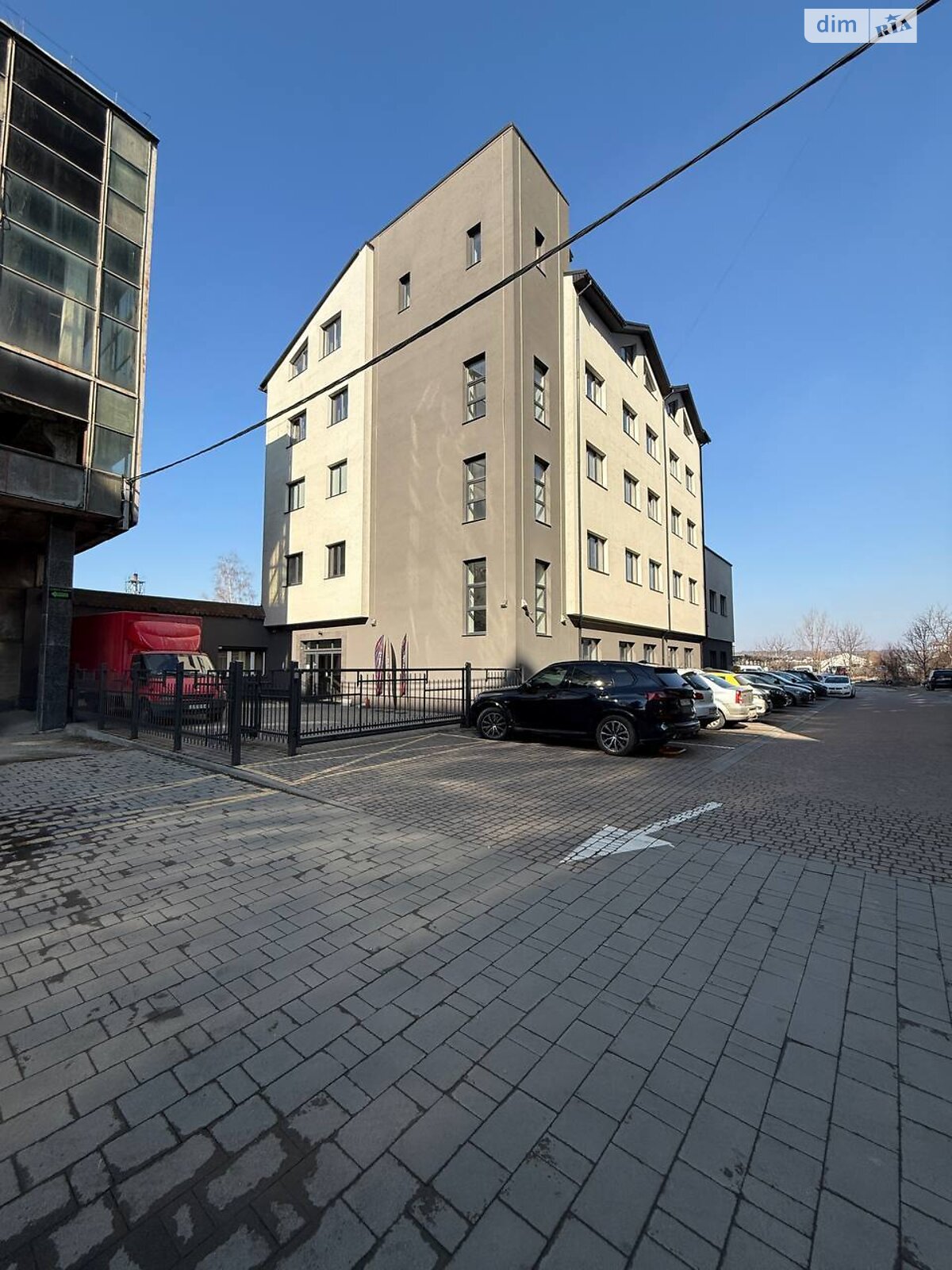 Коммерческое помещение в Ивано-Франковске, Вовчинецька улица, цена аренды: 75 060 грн за объект фото 1 Коммерческое помещение в Ивано-Франковске, Вовчинецька улица, цена аренды: 75 060 грн за объект фото 1