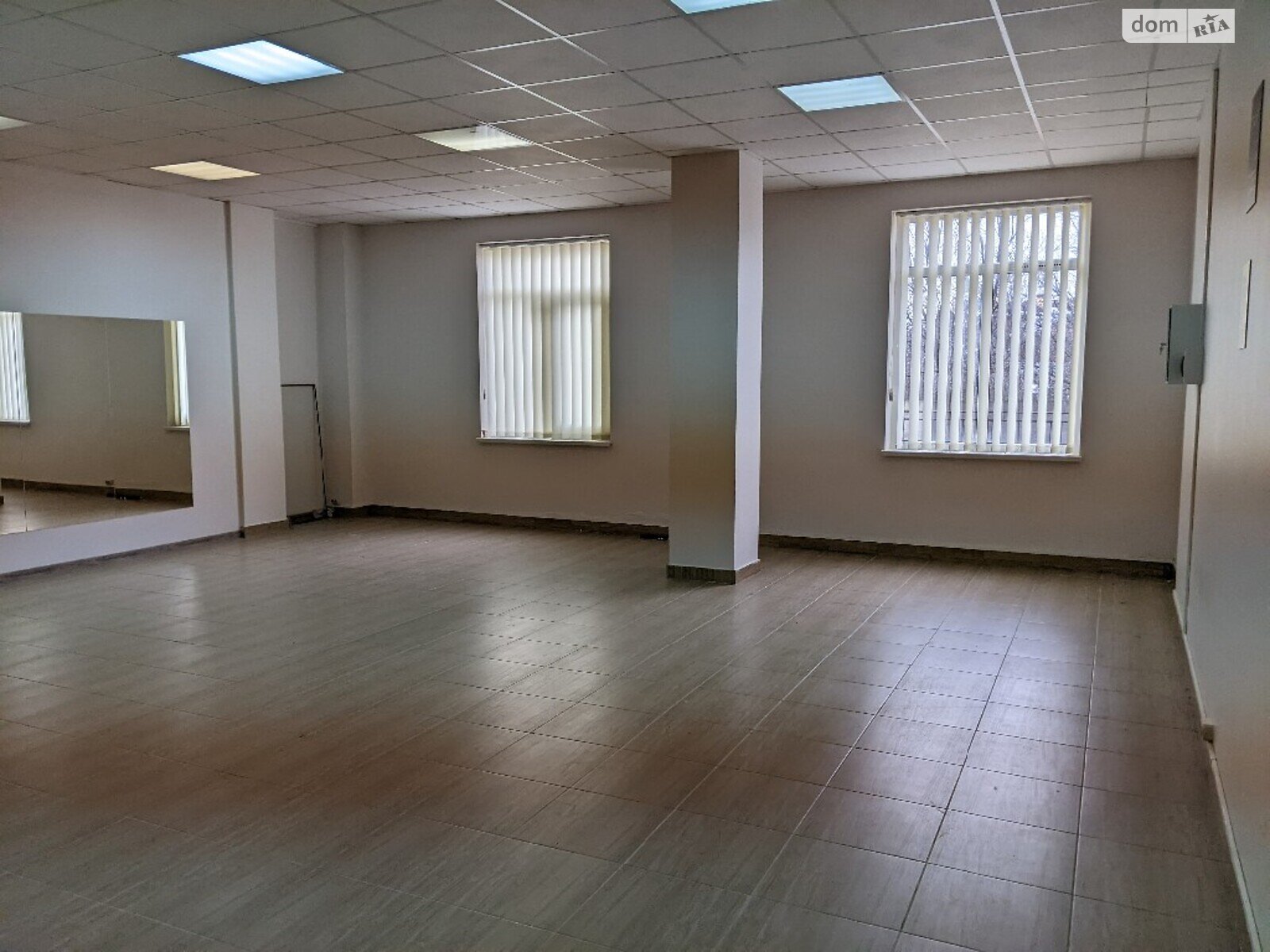Комерційне приміщення в Івано-Франківську, здам в оренду по Молодіжна вулиця, ціна: 15 500 грн за об’єкт фото 1 Комерційне приміщення в Івано-Франківську, здам в оренду по Молодіжна вулиця, ціна: 15 500 грн за об’єкт фото 1