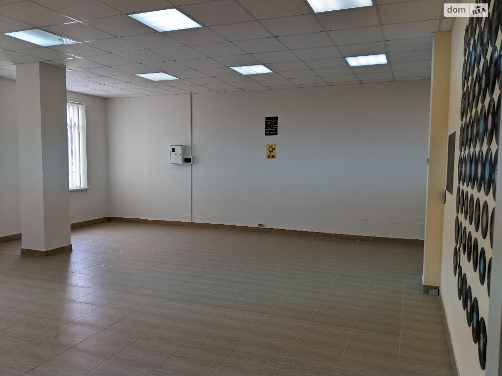 Комерційне приміщення в Івано-Франківську, здам в оренду по Молодіжна вулиця, ціна: 15 500 грн за об’єкт фото 1 Комерційне приміщення в Івано-Франківську, здам в оренду по Молодіжна вулиця, ціна: 15 500 грн за об’єкт фото 1