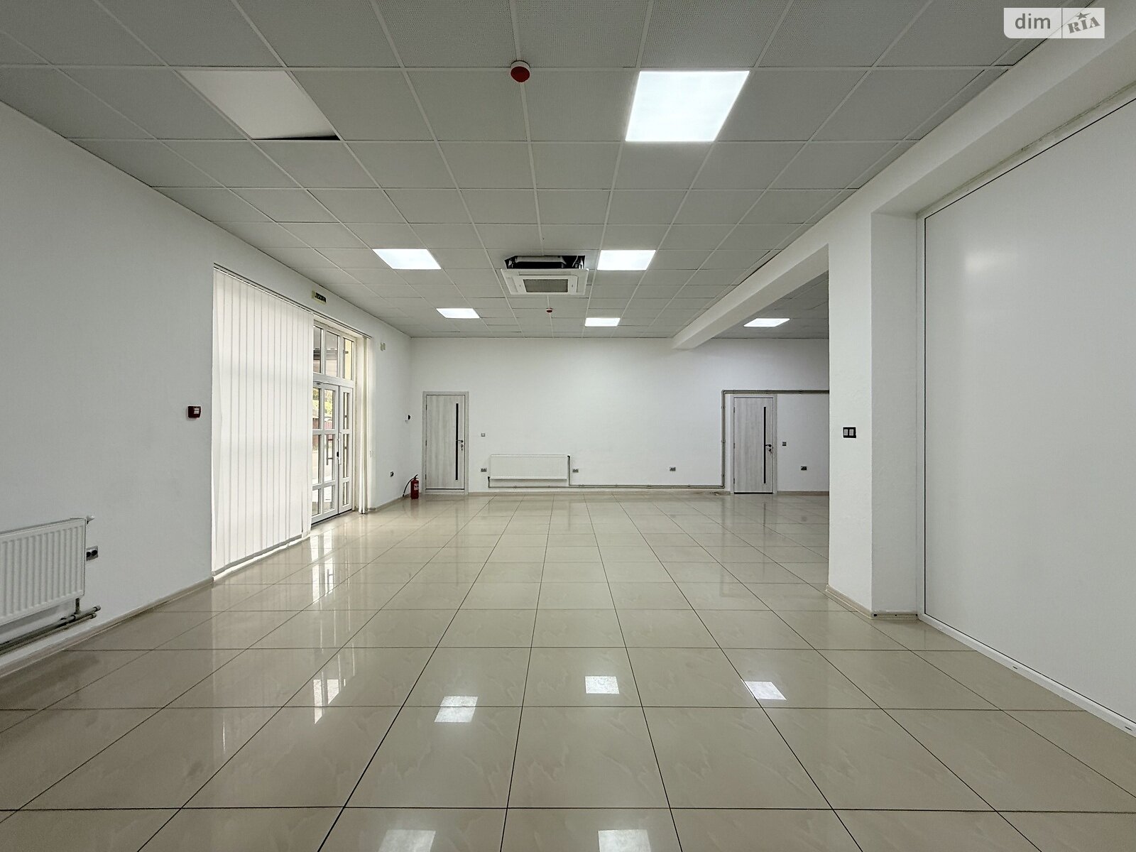 Комерційне приміщення в Житомирі, здам в оренду по Євгена Рихліка вулиця 4, район Богунський, ціна: 141 000 грн за об’єкт фото 1 Комерційне приміщення в Житомирі, здам в оренду по Євгена Рихліка вулиця 4, район Богунський, ціна: 141 000 грн за об’єкт фото 1