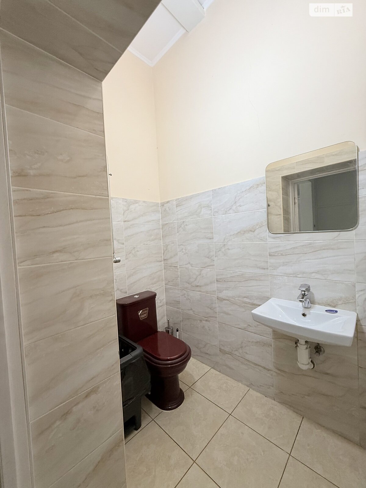 Комерційне приміщення в Житомирі, здам в оренду по Євгена Рихліка вулиця 4, район Богунський, ціна: 141 000 грн за об’єкт фото 1 Комерційне приміщення в Житомирі, здам в оренду по Євгена Рихліка вулиця 4, район Богунський, ціна: 141 000 грн за об’єкт фото 1