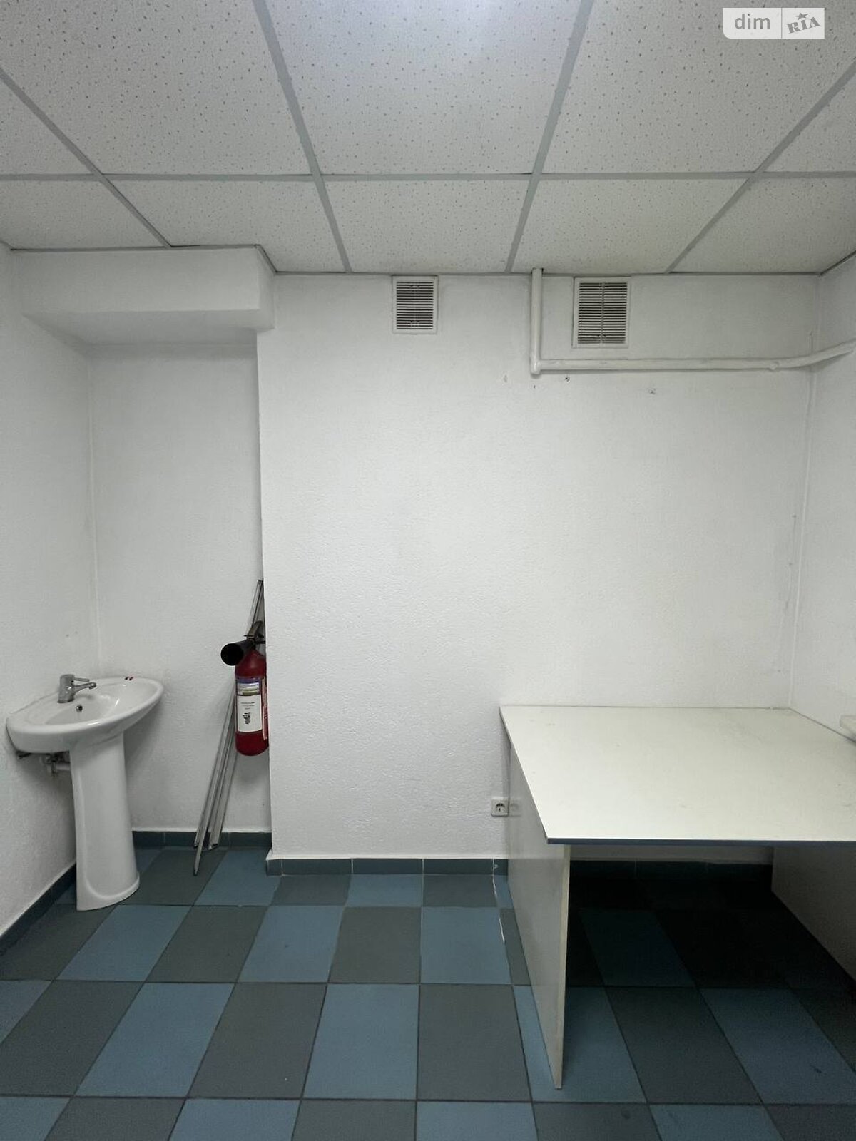 Комерційне приміщення в Житомирі, Хлібна вулиця, ціна оренди: 25 000 грн за об’єкт фото 1