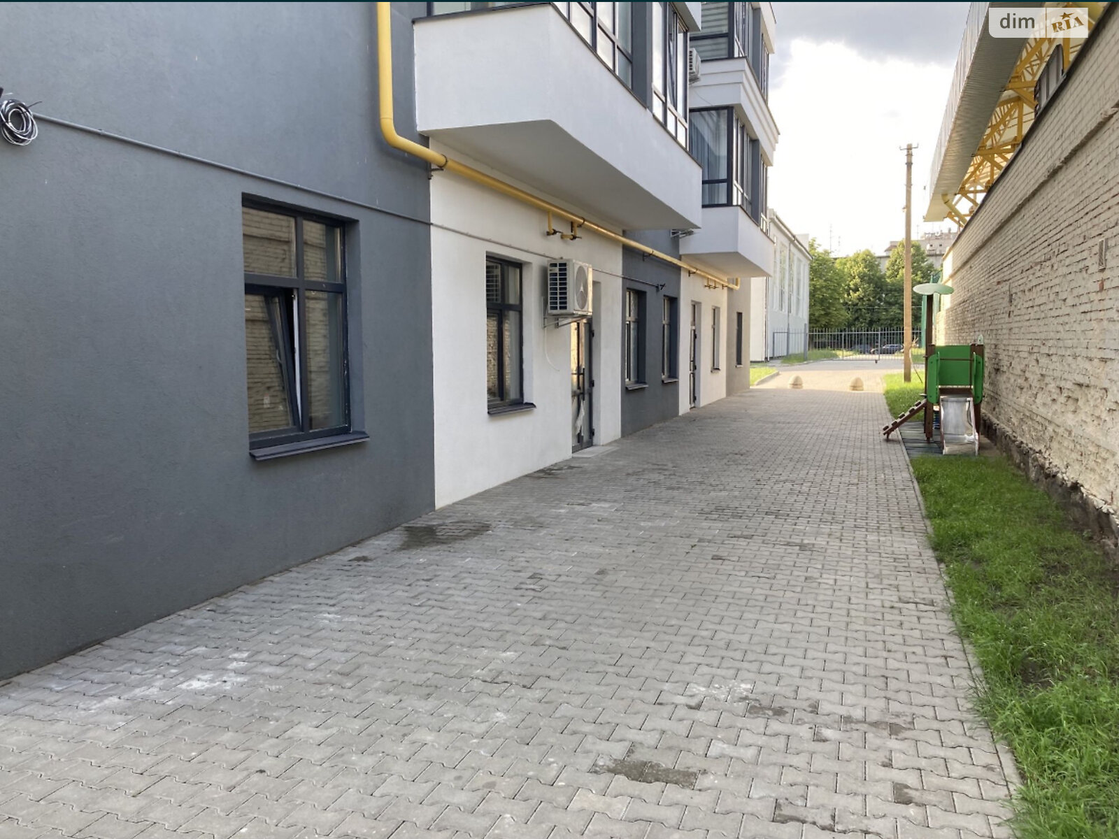 Комерційне приміщення в Житомирі, здам в оренду по Хлібна вулиця 22А, район Центр, ціна: 16 000 грн за об’єкт фото 1 Комерційне приміщення в Житомирі, здам в оренду по Хлібна вулиця 22А, район Центр, ціна: 16 000 грн за об’єкт фото 1