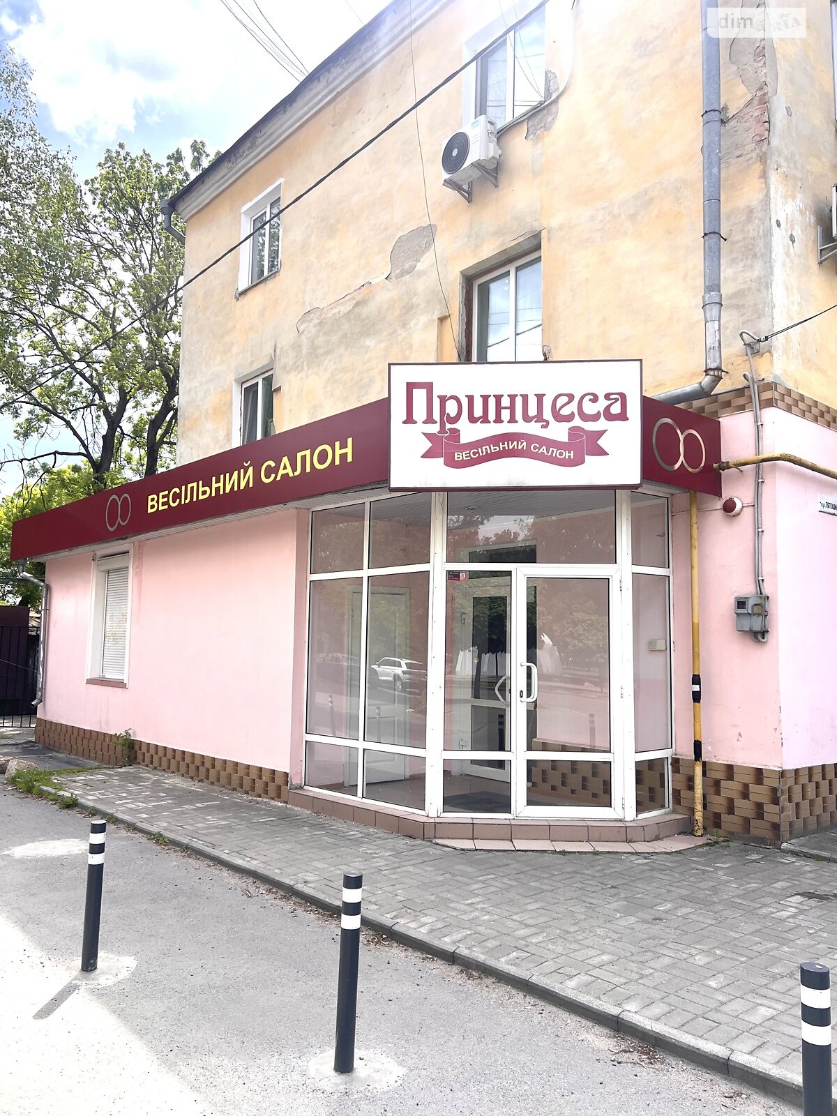 Комерційне приміщення в Житомирі, здам в оренду по Лятошинського Бориса вулиця, район Центр, ціна: 55 000 грн за об’єкт фото 1 Комерційне приміщення в Житомирі, здам в оренду по Лятошинського Бориса вулиця, район Центр, ціна: 55 000 грн за об’єкт фото 1
