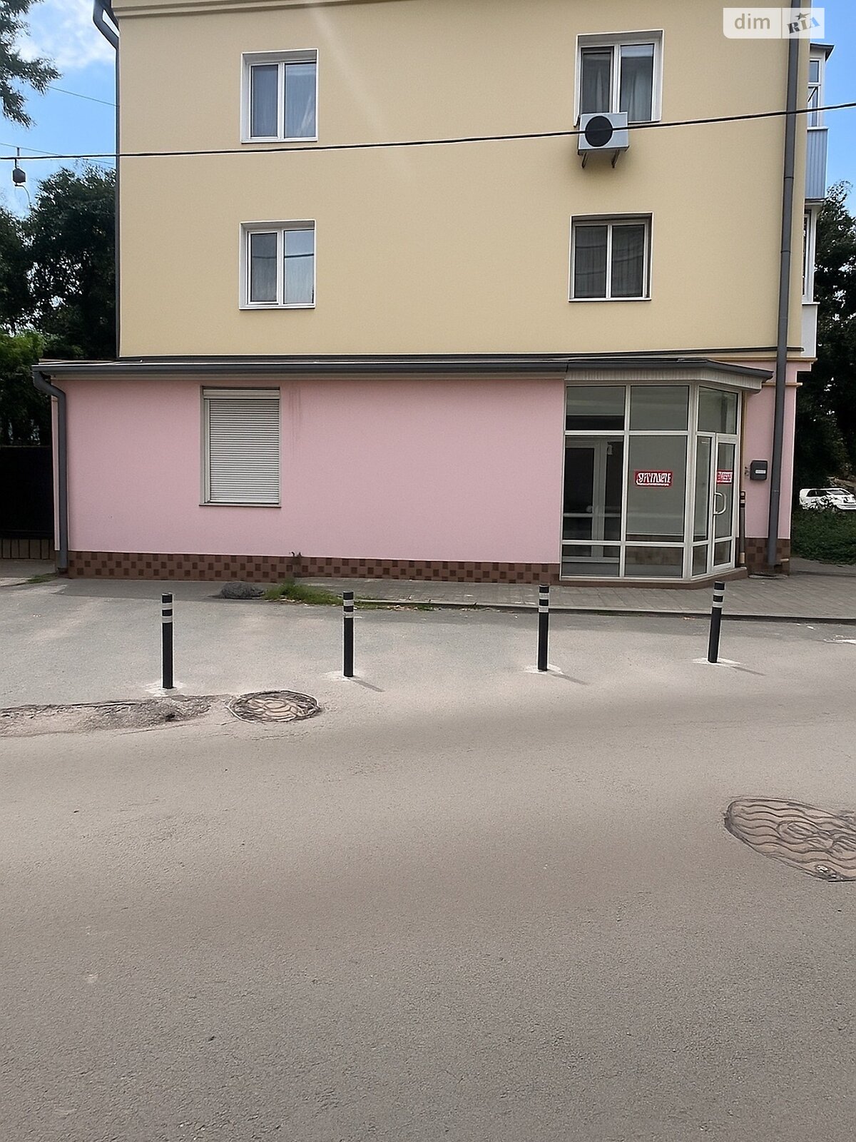 Комерційне приміщення в Житомирі, здам в оренду по Лятошинського Бориса вулиця 16, район Центр, ціна: 55 000 грн за об’єкт фото 1 Комерційне приміщення в Житомирі, здам в оренду по Лятошинського Бориса вулиця 16, район Центр, ціна: 55 000 грн за об’єкт фото 1