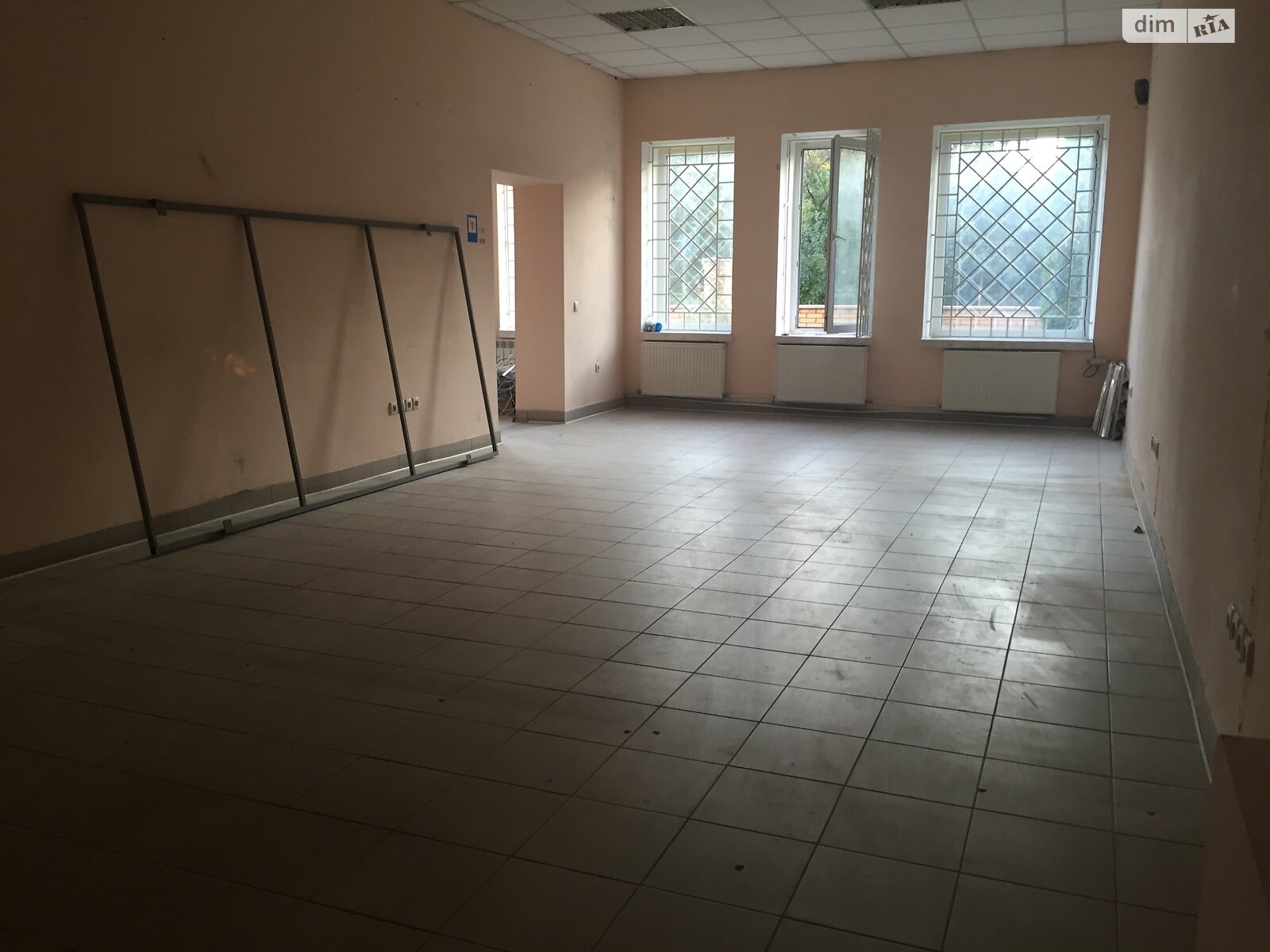 Комерційне приміщення в Калинівці, здам в оренду по Левка Лук’яненка (Маяковського) вулиця, район Калинівка, ціна: 17 500 грн за об’єкт фото 1 Комерційне приміщення в Калинівці, здам в оренду по Левка Лук’яненка (Маяковського) вулиця, район Калинівка, ціна: 17 500 грн за об’єкт фото 1