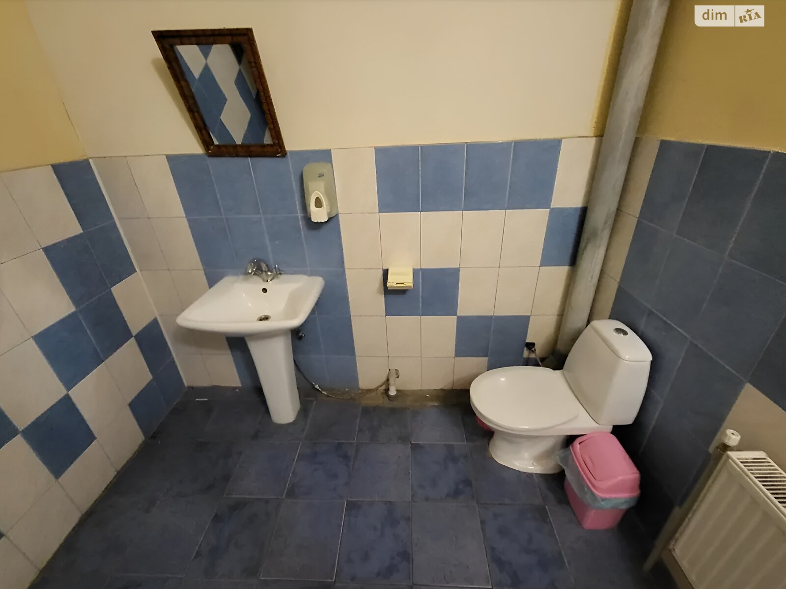 Комерційне приміщення в Калинівці, Вадима Нестерчука (Дзержинського) вулиця, ціна оренди: 40 000 грн за об’єкт фото 1 Комерційне приміщення в Калинівці, Вадима Нестерчука (Дзержинського) вулиця, ціна оренди: 40 000 грн за об’єкт фото 1