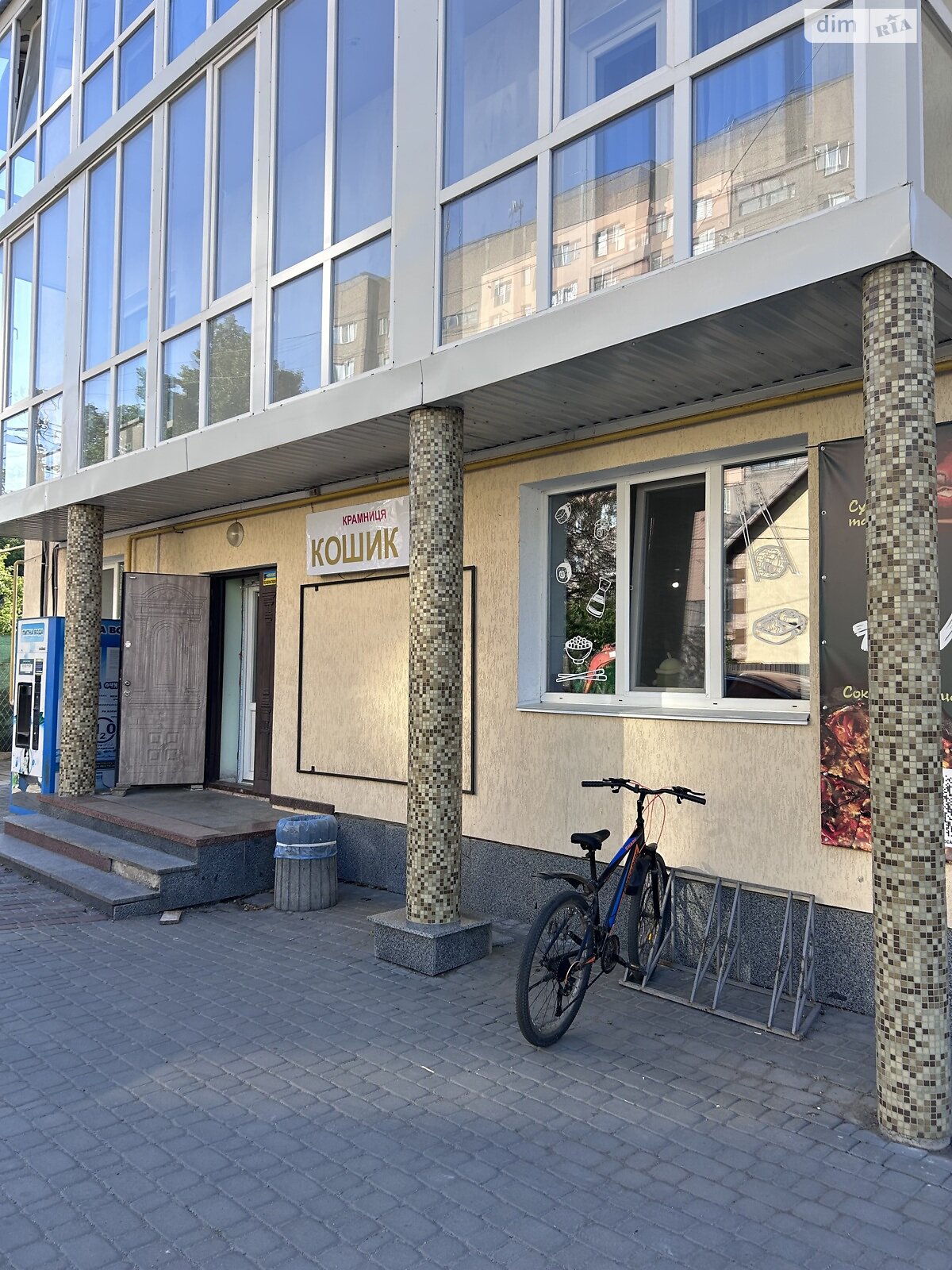 Комерційне приміщення в Калинівці, здам в оренду по В’ячеслава Чорновола (Першутова) вулиця 6, ціна: 10 000 грн за об’єкт фото 1 Комерційне приміщення в Калинівці, здам в оренду по В’ячеслава Чорновола (Першутова) вулиця 6, ціна: 10 000 грн за об’єкт фото 1