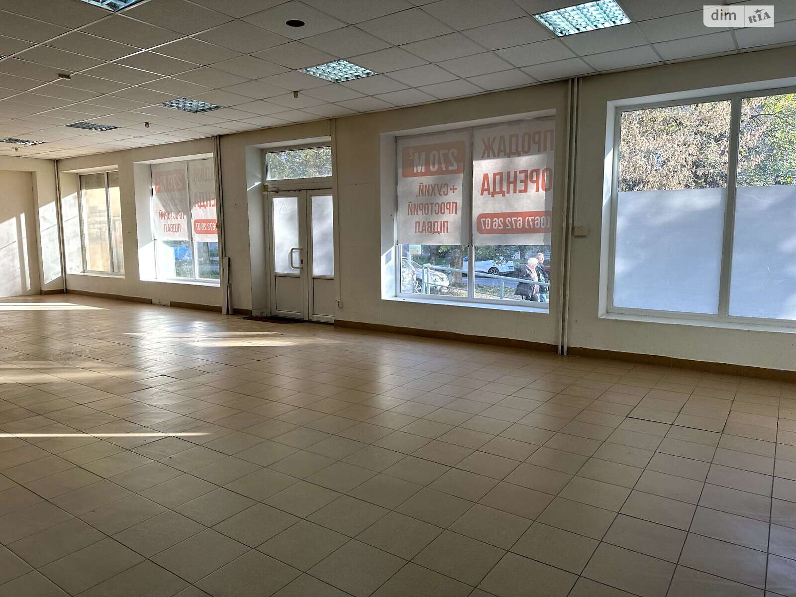 Коммерческое помещение в Каменце-Подольском, сдам в аренду по Героїв Небесної Сотні улица 49, район Черемушки, цена: 59 400 грн за объект фото 1 Коммерческое помещение в Каменце-Подольском, сдам в аренду по Героїв Небесної Сотні улица 49, район Черемушки, цена: 59 400 грн за объект фото 1