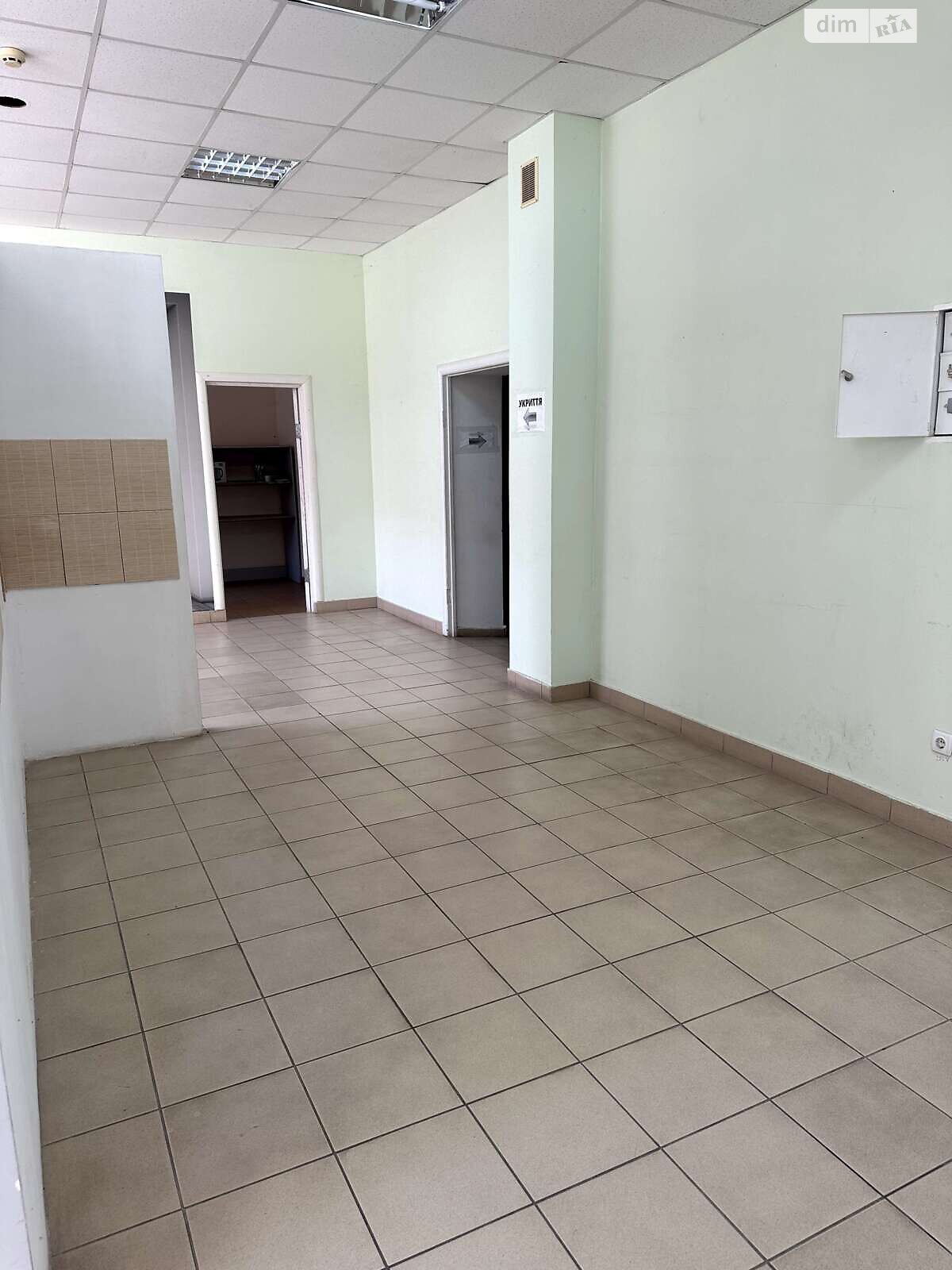 Коммерческое помещение в Каменце-Подольском, сдам в аренду по Героїв Небесної Сотні улица 49, район Черемушки, цена: 59 400 грн за объект фото 1 Коммерческое помещение в Каменце-Подольском, сдам в аренду по Героїв Небесної Сотні улица 49, район Черемушки, цена: 59 400 грн за объект фото 1