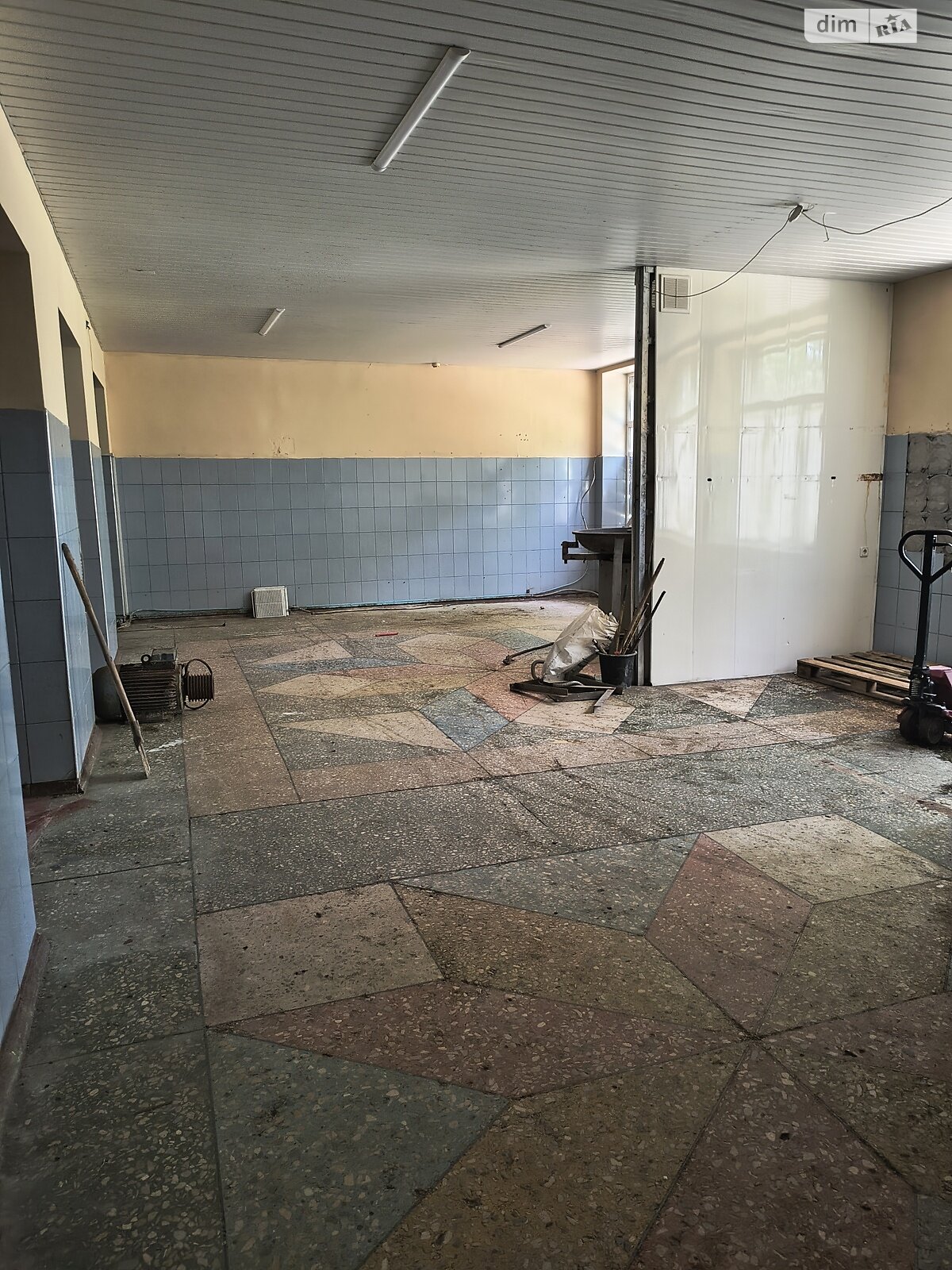 Коммерческое помещение в Каменском, сдам в аренду по Звенигородская улица 4, район Южный, цена: 48 000 грн за объект фото 1 Коммерческое помещение в Каменском, сдам в аренду по Звенигородская улица 4, район Южный, цена: 48 000 грн за объект фото 1