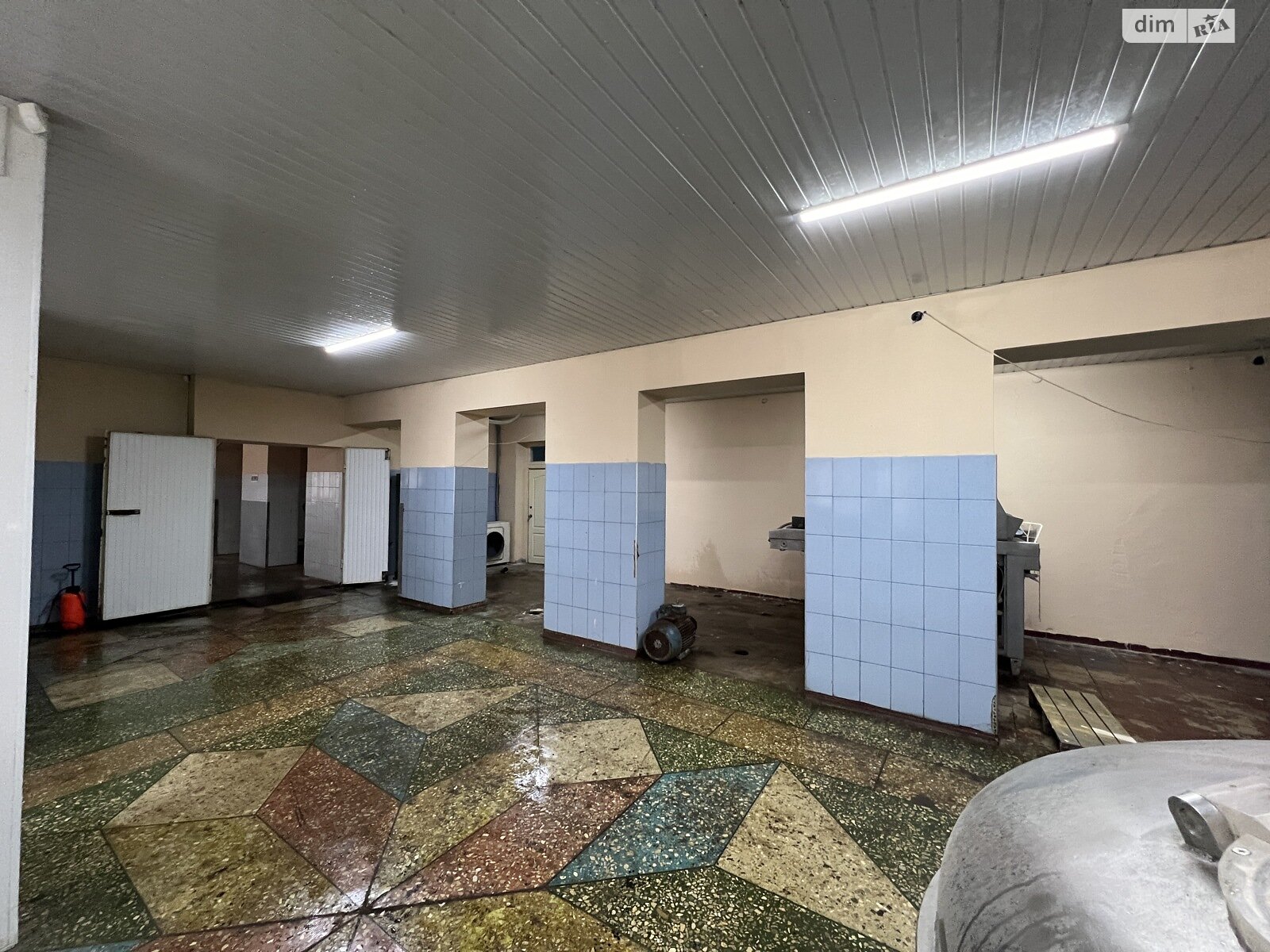Коммерческое помещение в Каменском, сдам в аренду по Звенигородская (Бойко) улица, район Заводской, цена: 60 000 грн за объект фото 1 Коммерческое помещение в Каменском, сдам в аренду по Звенигородская (Бойко) улица, район Заводской, цена: 60 000 грн за объект фото 1