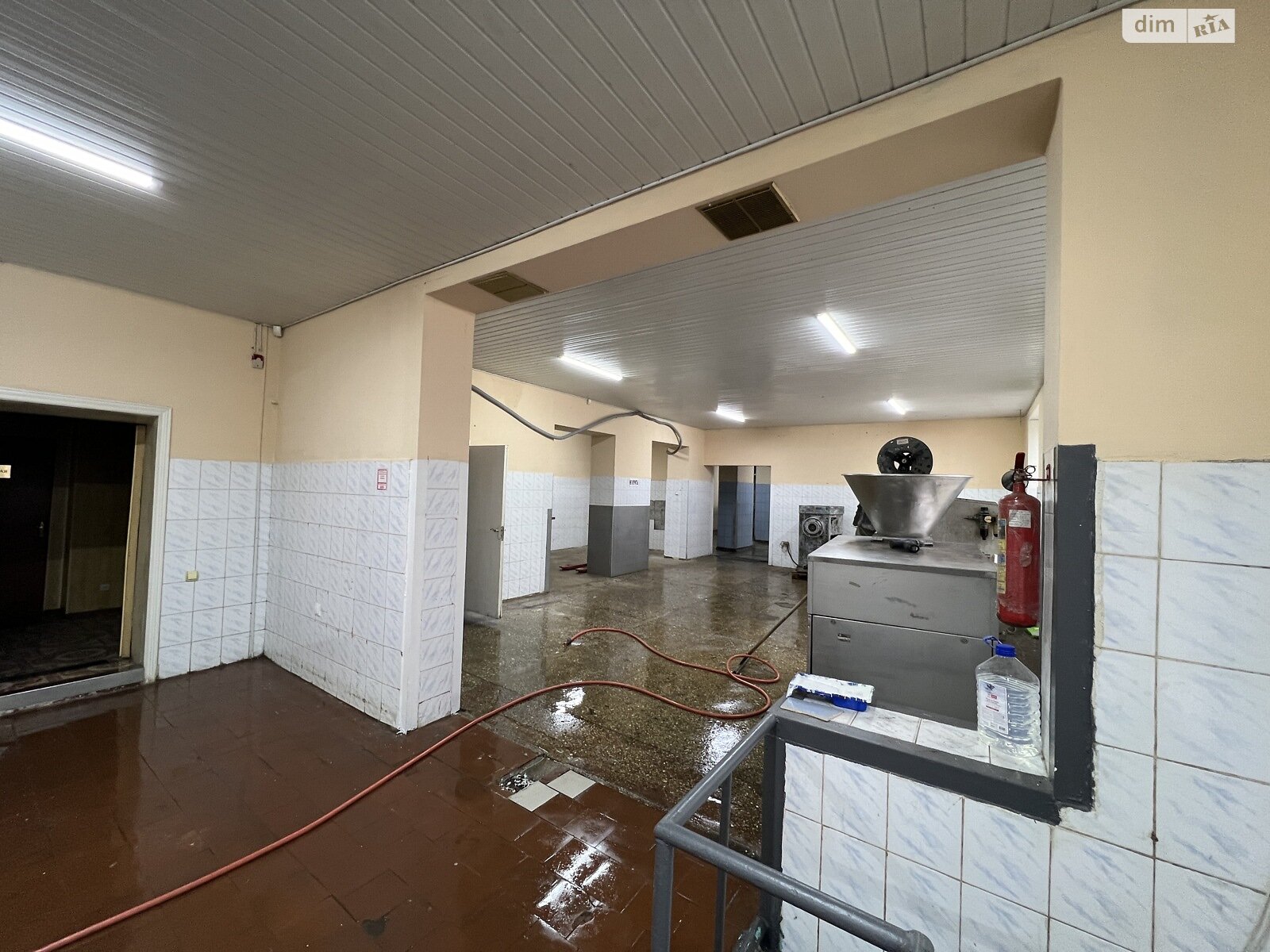 Коммерческое помещение в Каменском, сдам в аренду по Звенигородская (Бойко) улица, район Заводской, цена: 60 000 грн за объект фото 1 Коммерческое помещение в Каменском, сдам в аренду по Звенигородская (Бойко) улица, район Заводской, цена: 60 000 грн за объект фото 1