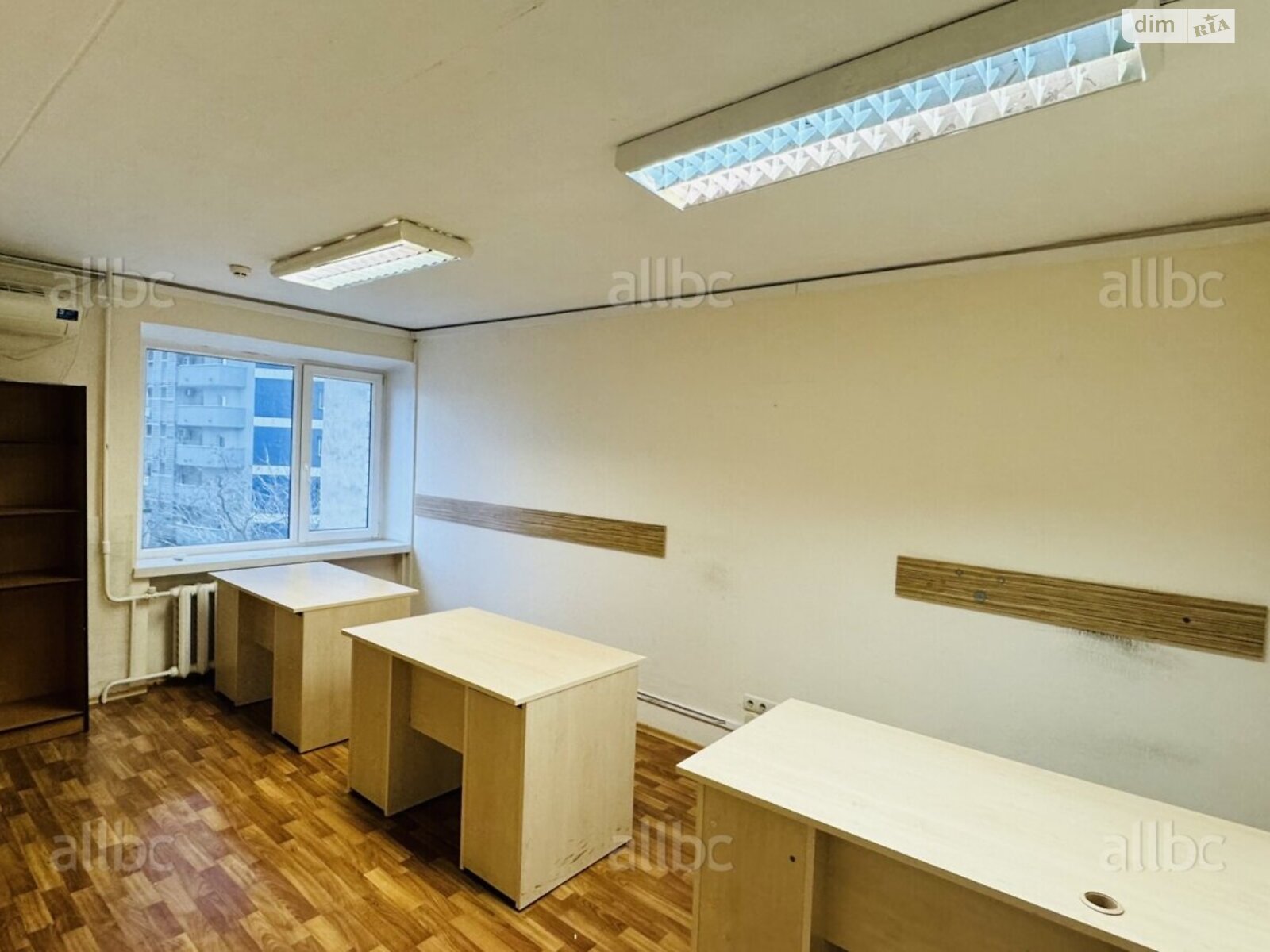 Коммерческое помещение в Киеве, сдам в аренду по Лабораторный переулок 1, район Рождественская, цена: 13 500 грн за объект фото 1