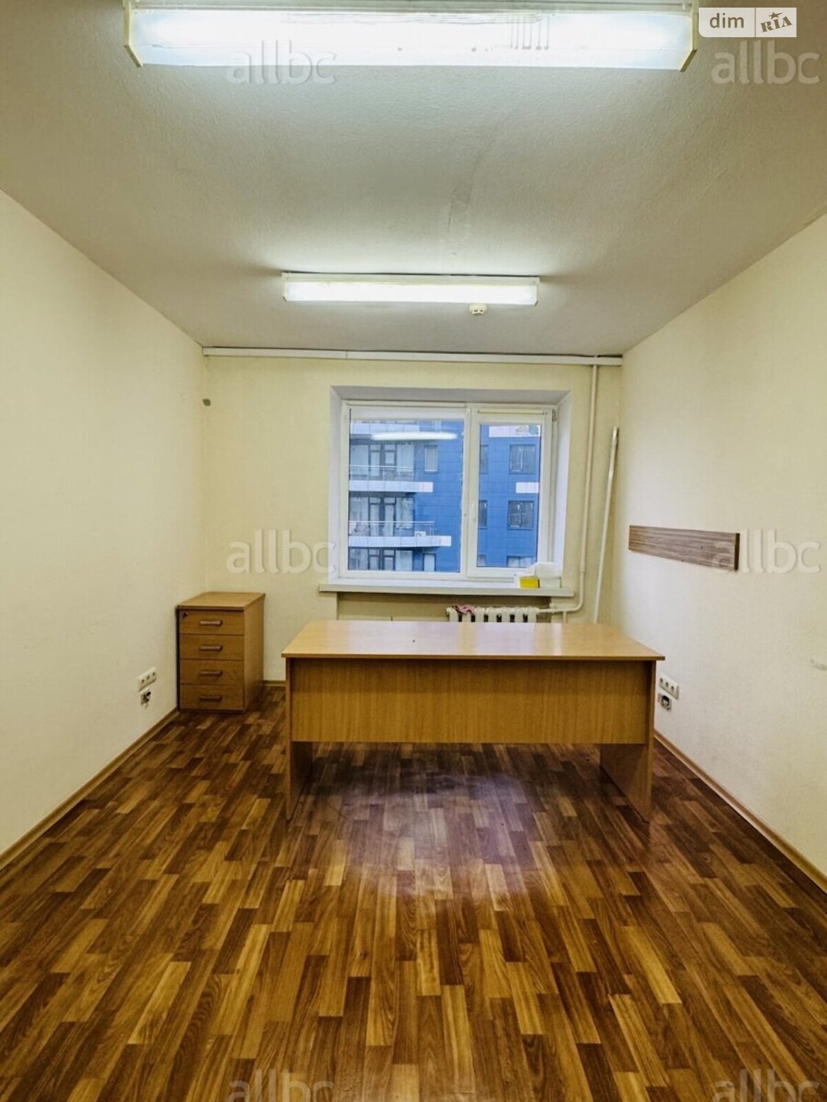 Коммерческое помещение в Киеве, сдам в аренду по Лабораторный переулок 1, район Рождественская, цена: 13 500 грн за объект фото 1