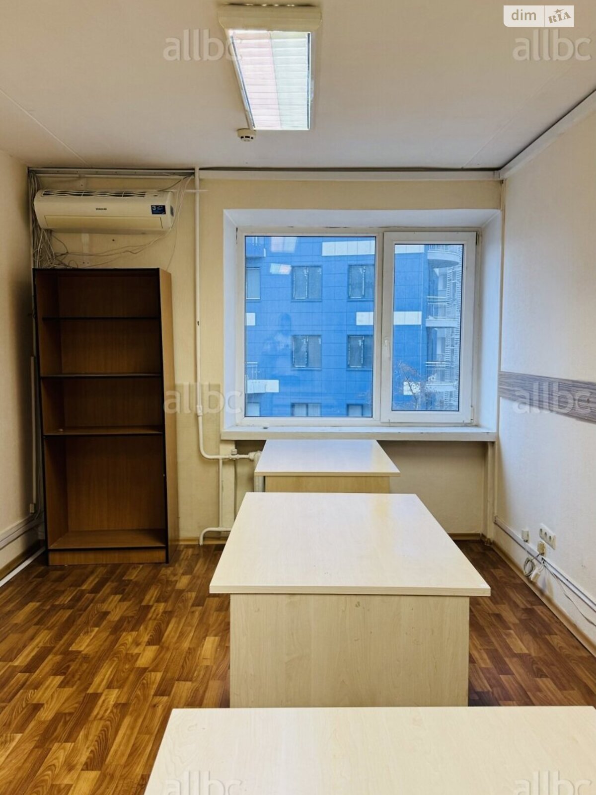 Коммерческое помещение в Киеве, сдам в аренду по Лабораторный переулок 1, район Рождественская, цена: 13 500 грн за объект фото 1