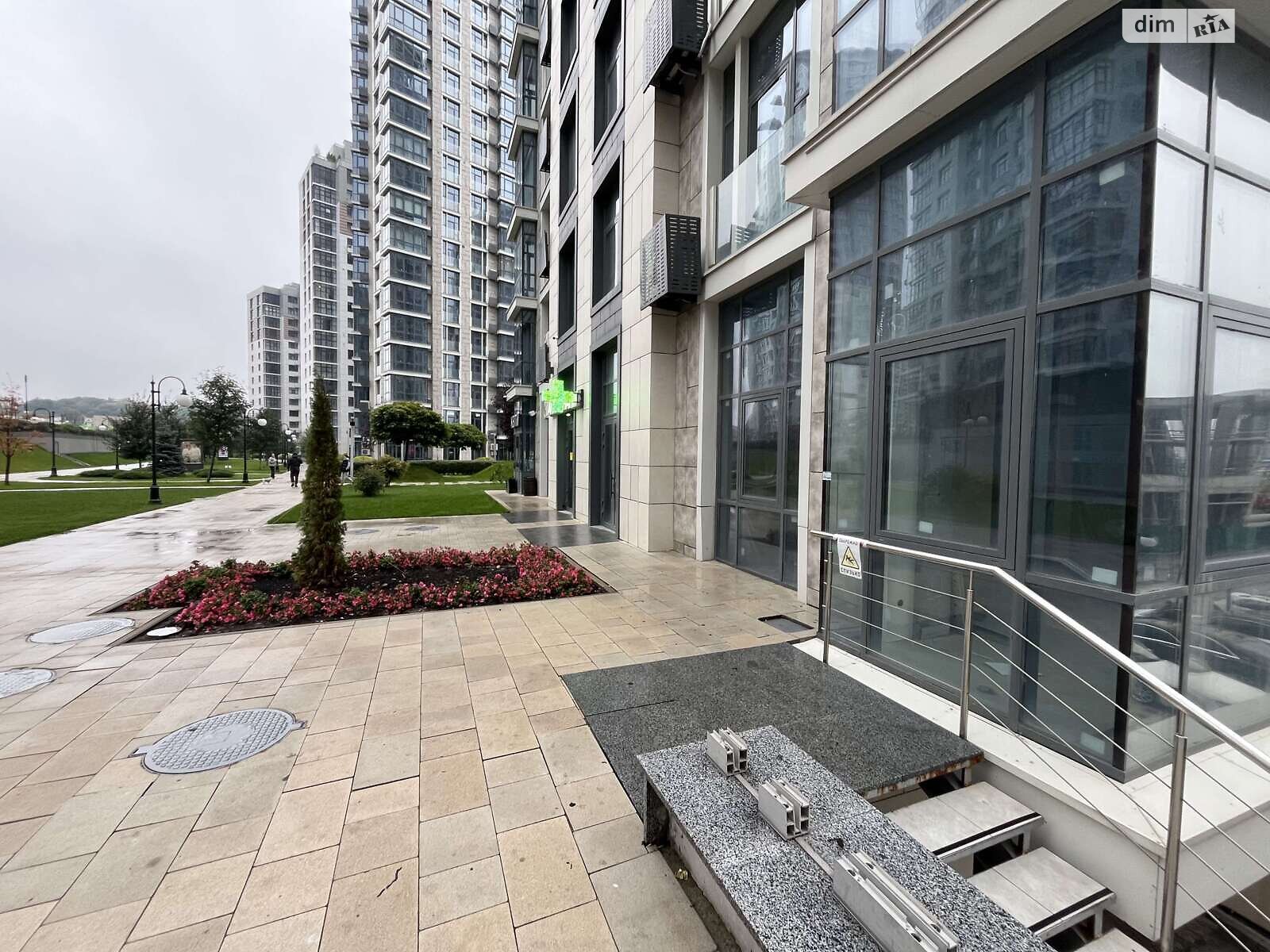 Коммерческое помещение в Киеве, сдам в аренду по Андрея Верхогляда (Драгомирова) улица 19А, район Черная Гора, цена: 200 028 грн за объект фото 1