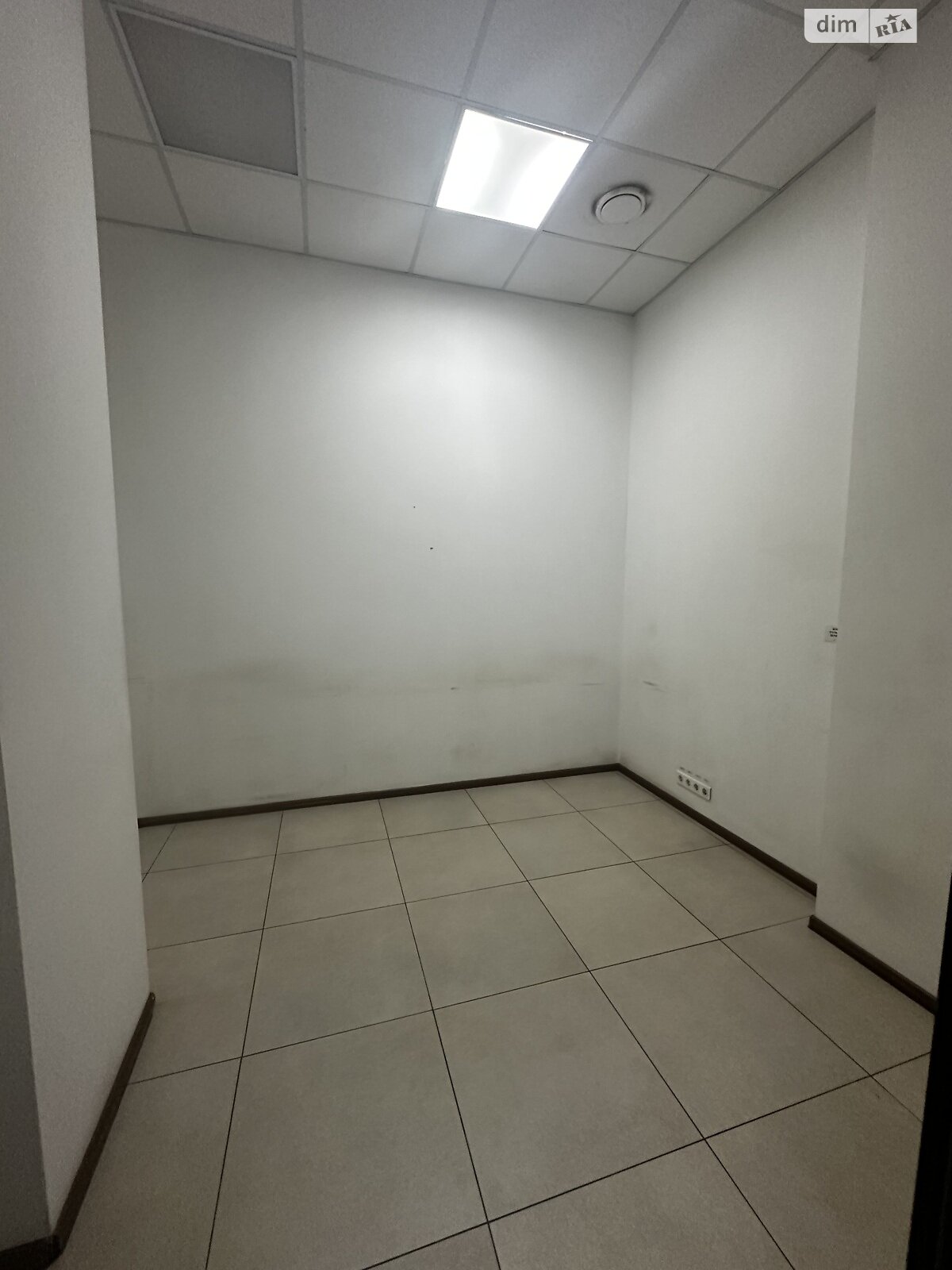 Комерційне приміщення в Києві, здам в оренду по Андрія Верхогляда (Драгомирова) вулиця 16, район Чорна Гора, ціна: 297 609 грн за об’єкт фото 1