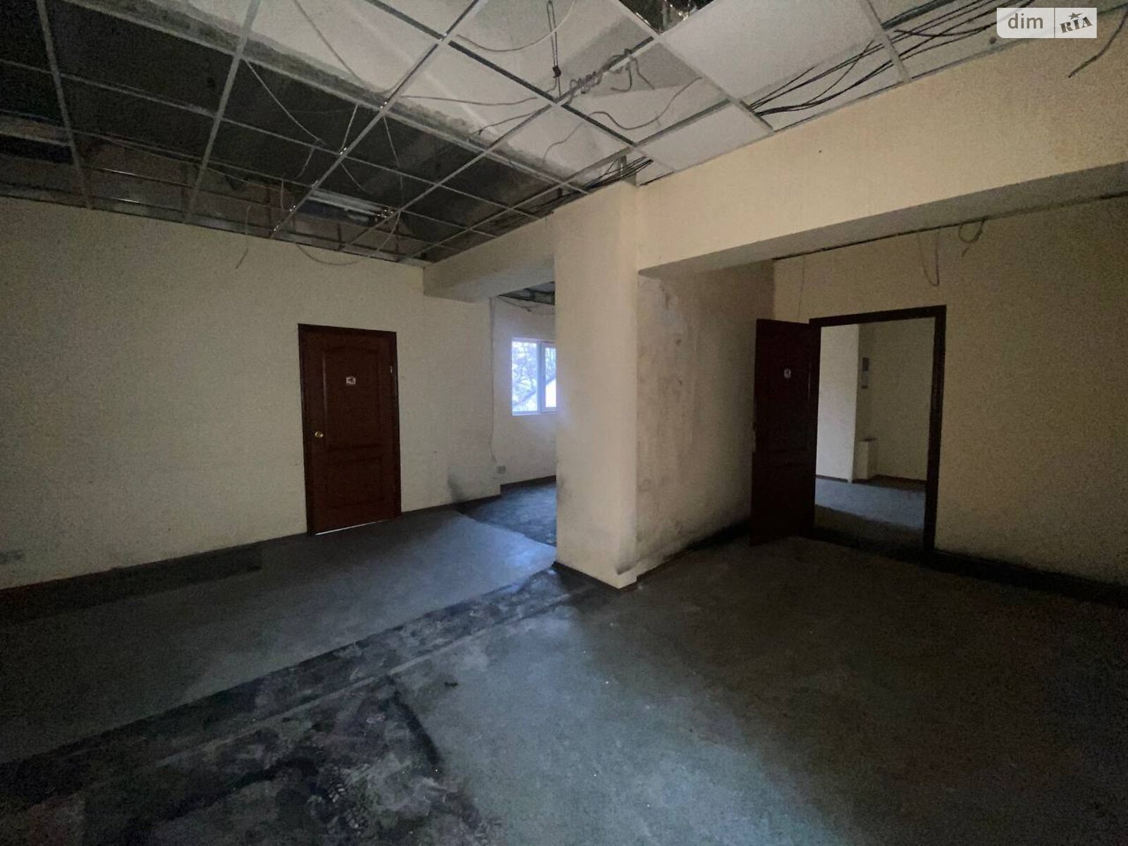 Комерційне приміщення в Києві, здам в оренду по Колекторна вулиця 3, район Дарницький, ціна: 6 400 грн за об’єкт фото 1 Комерційне приміщення в Києві, здам в оренду по Колекторна вулиця 3, район Дарницький, ціна: 6 400 грн за об’єкт фото 1