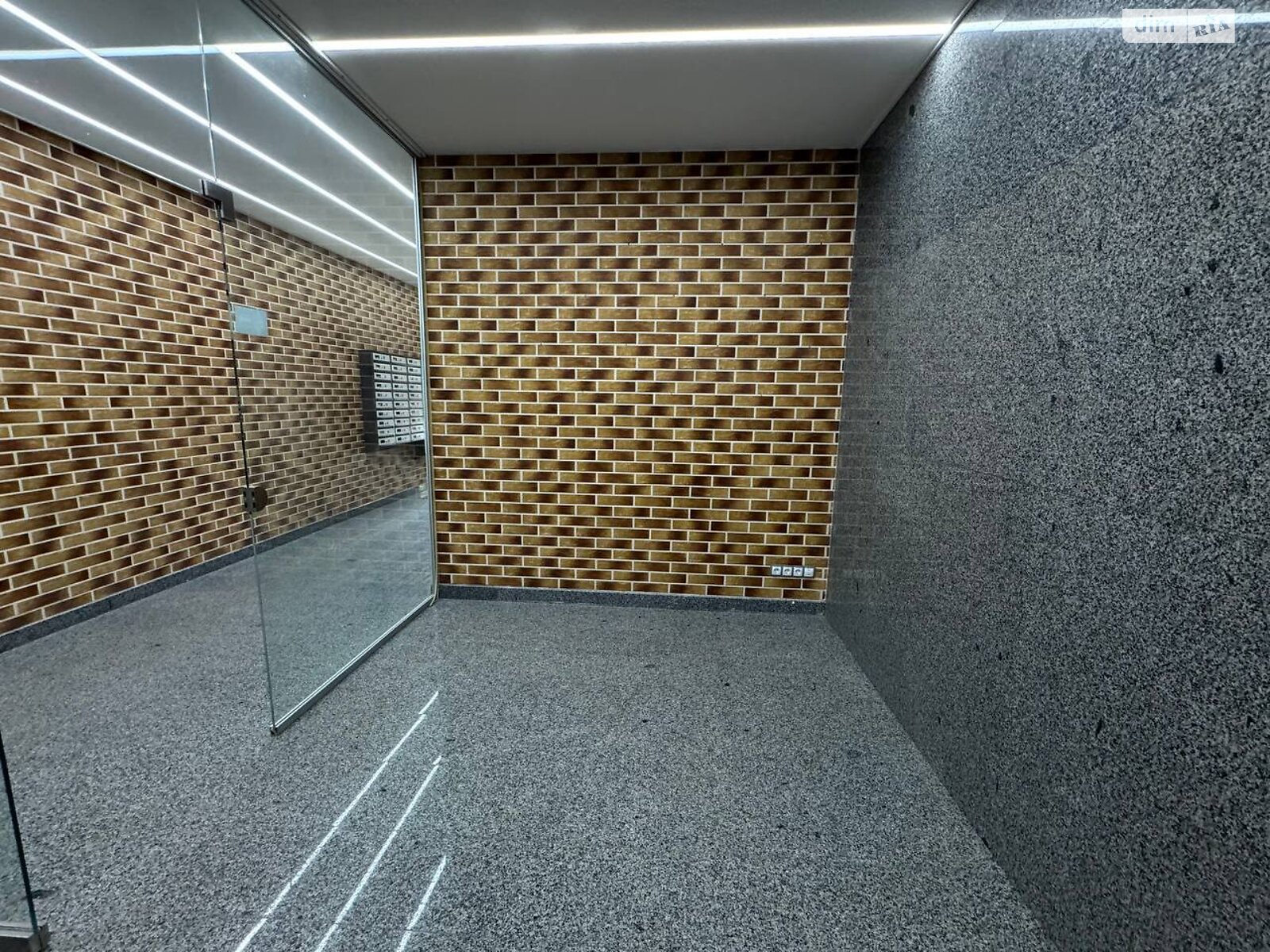 Коммерческое помещение в Киеве, сдам в аренду по Центральная улица 21А, район Дарницкий, цена: 8 000 грн за объект фото 1