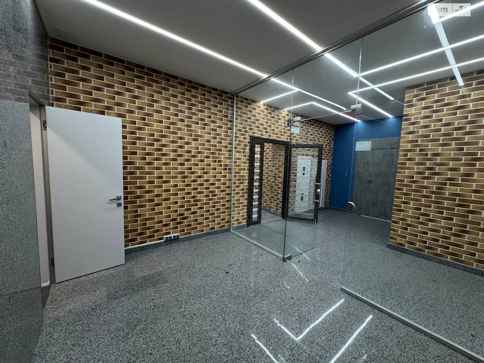 Коммерческое помещение в Киеве, сдам в аренду по Центральная улица 21А, район Дарницкий, цена: 8 000 грн за объект фото 1